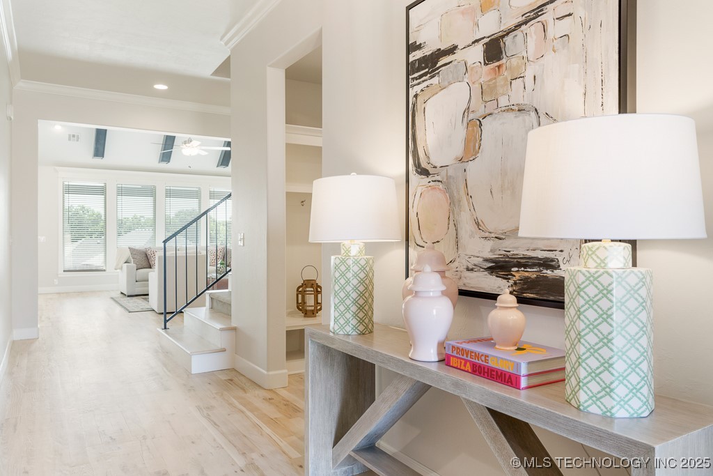 6501 S Fir Avenue Property Photo 2