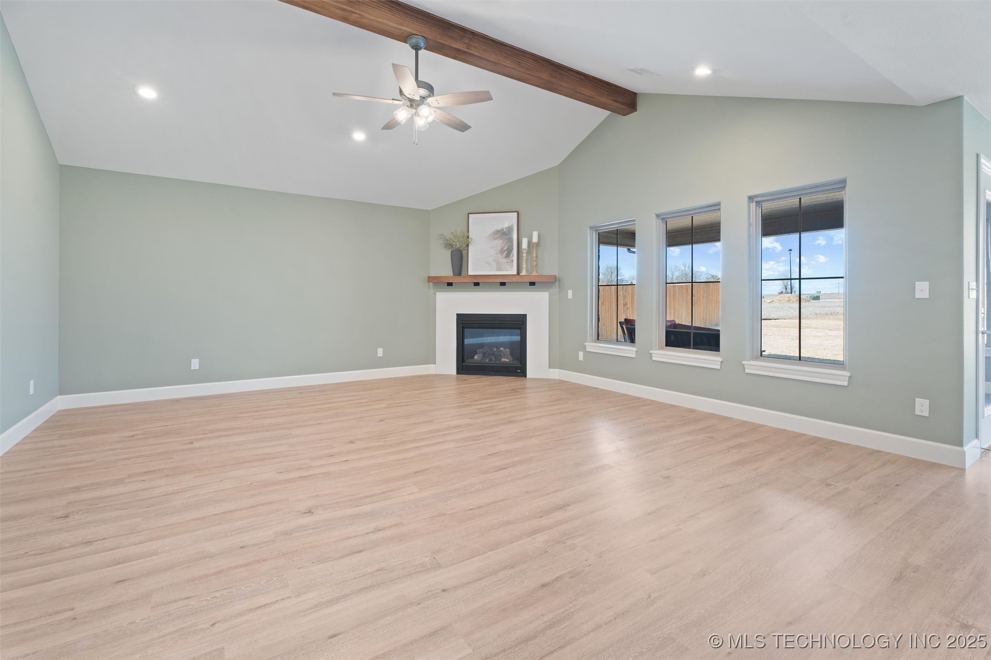 5822 Coldspring Lane Property Photo 6