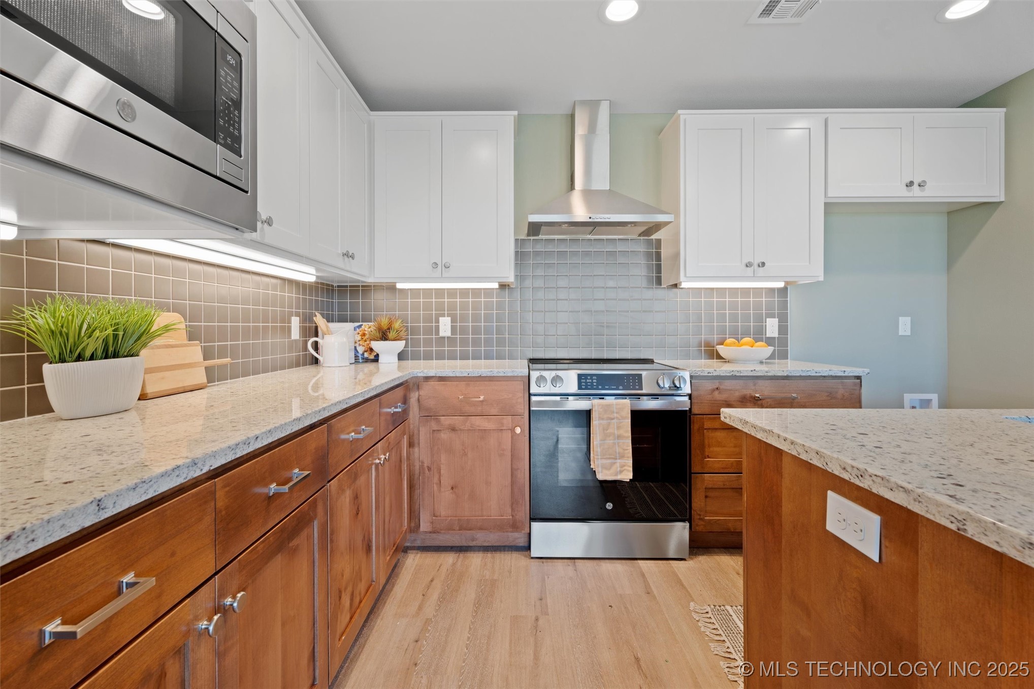 5822 Coldspring Lane Property Photo 15