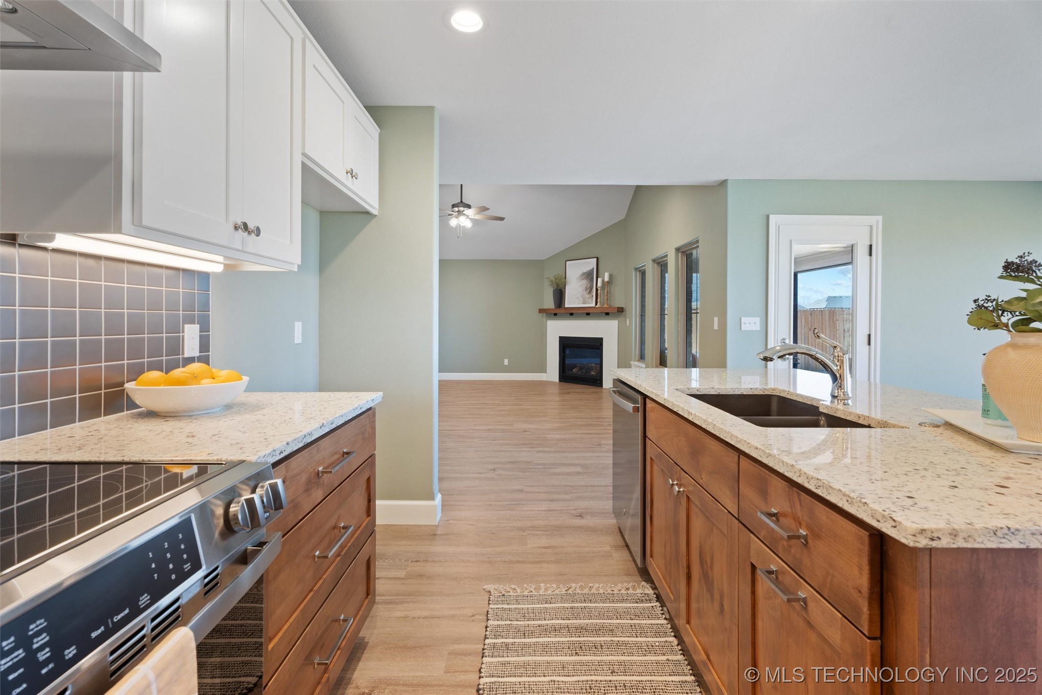 5822 Coldspring Lane Property Photo 18