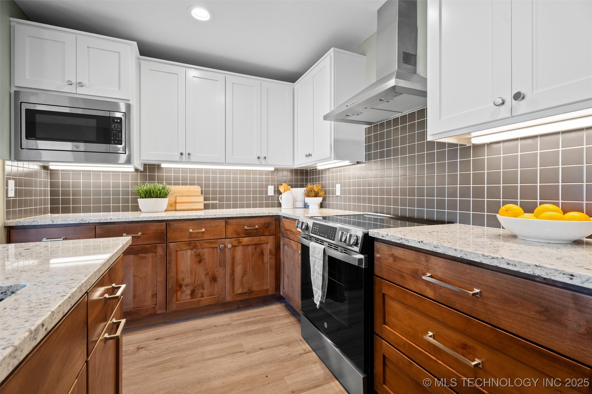 5822 Coldspring Lane Property Photo 19