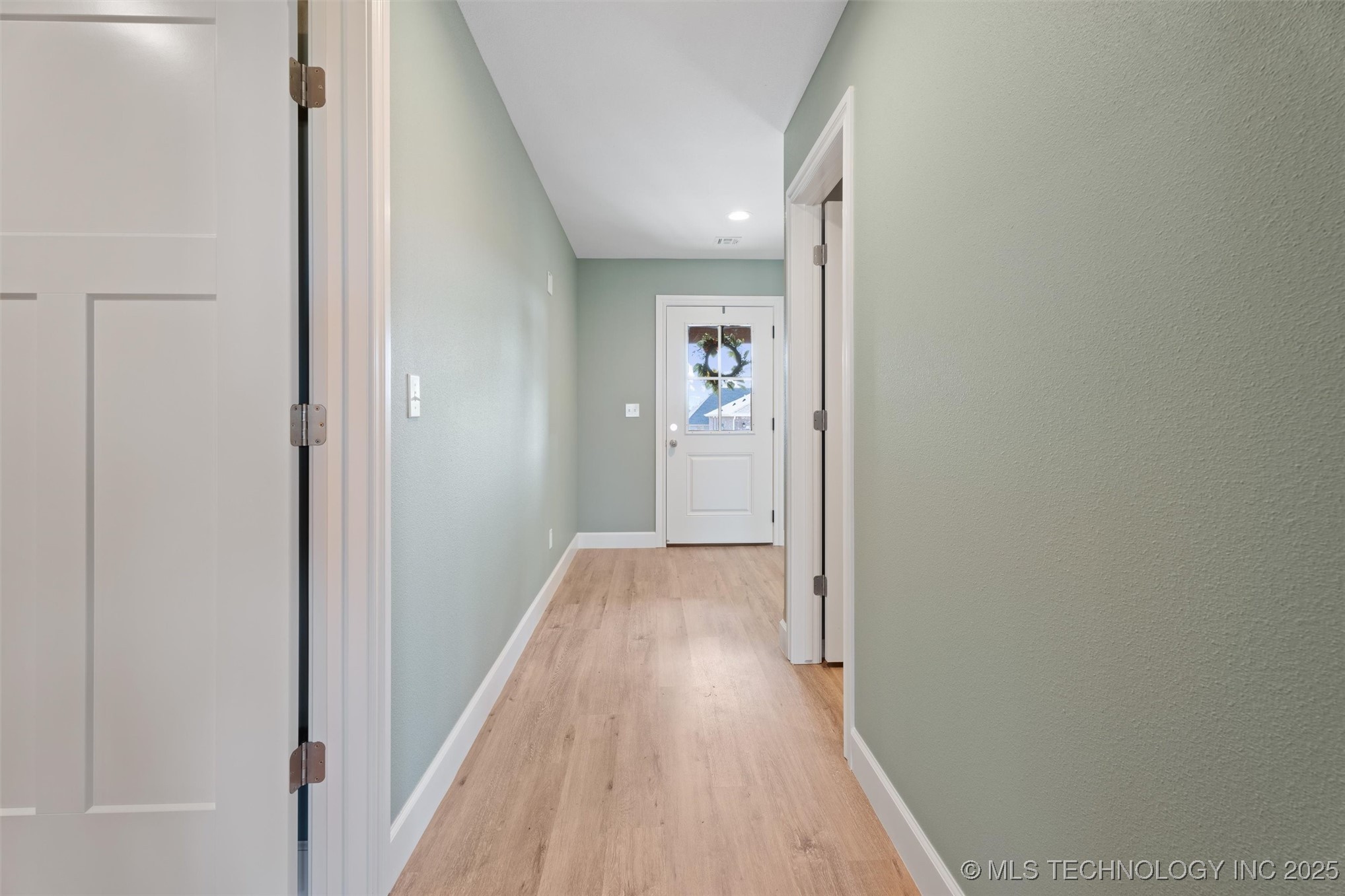 5822 Coldspring Lane Property Photo 28