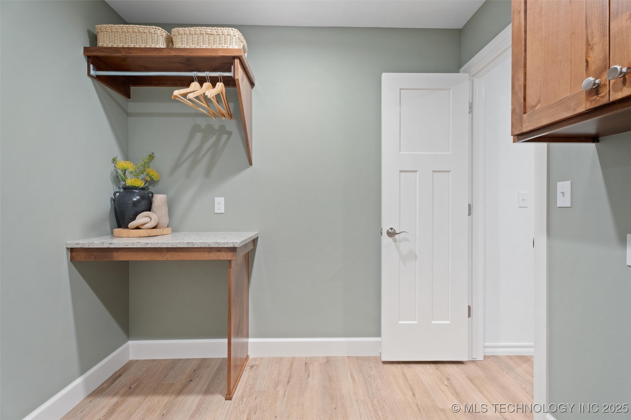 5822 Coldspring Lane Property Photo 32