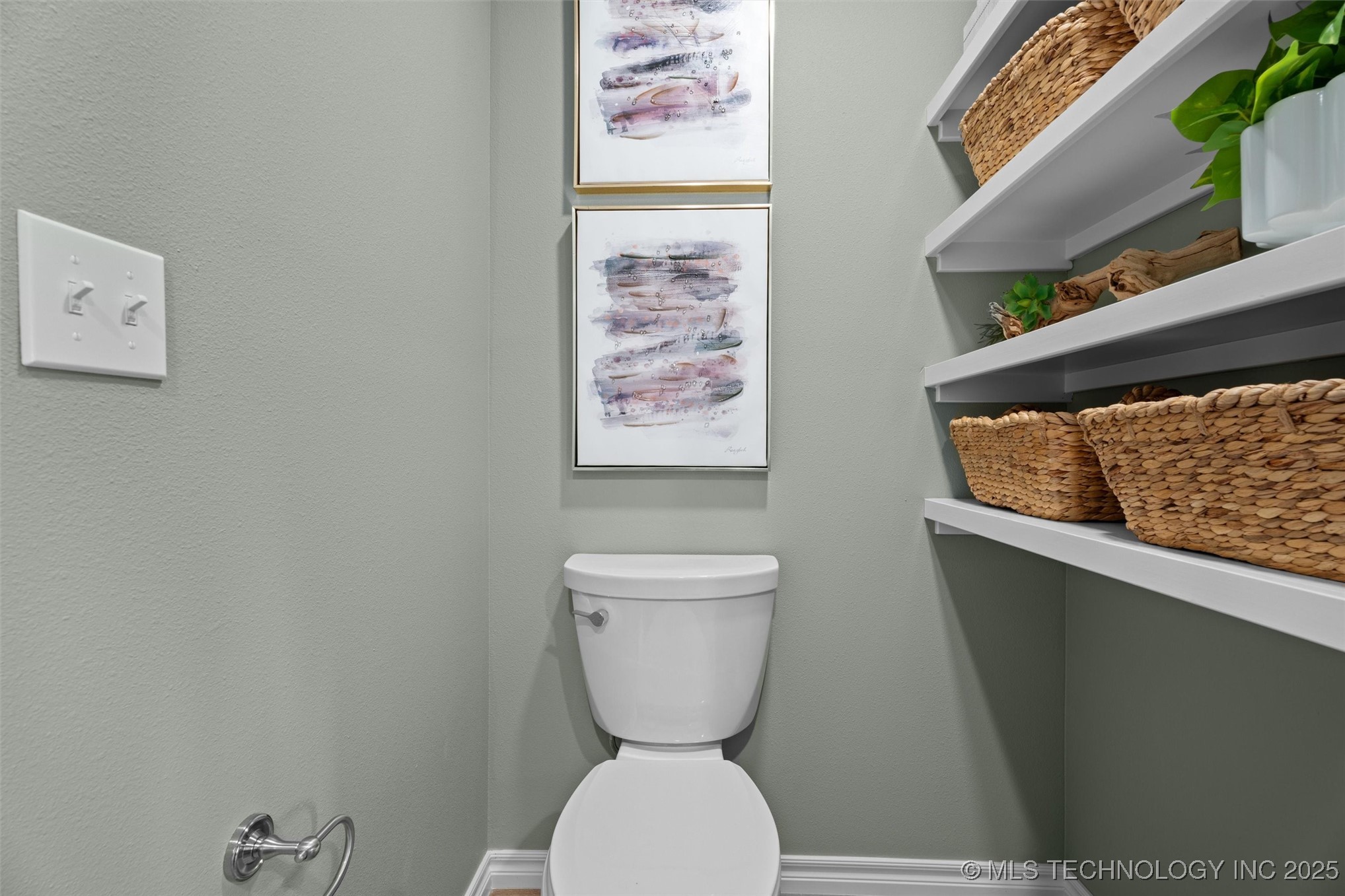 5822 Coldspring Lane Property Photo 37