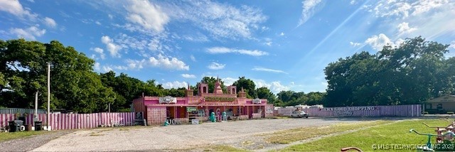 3218 W Broadway Street Property Photo 3