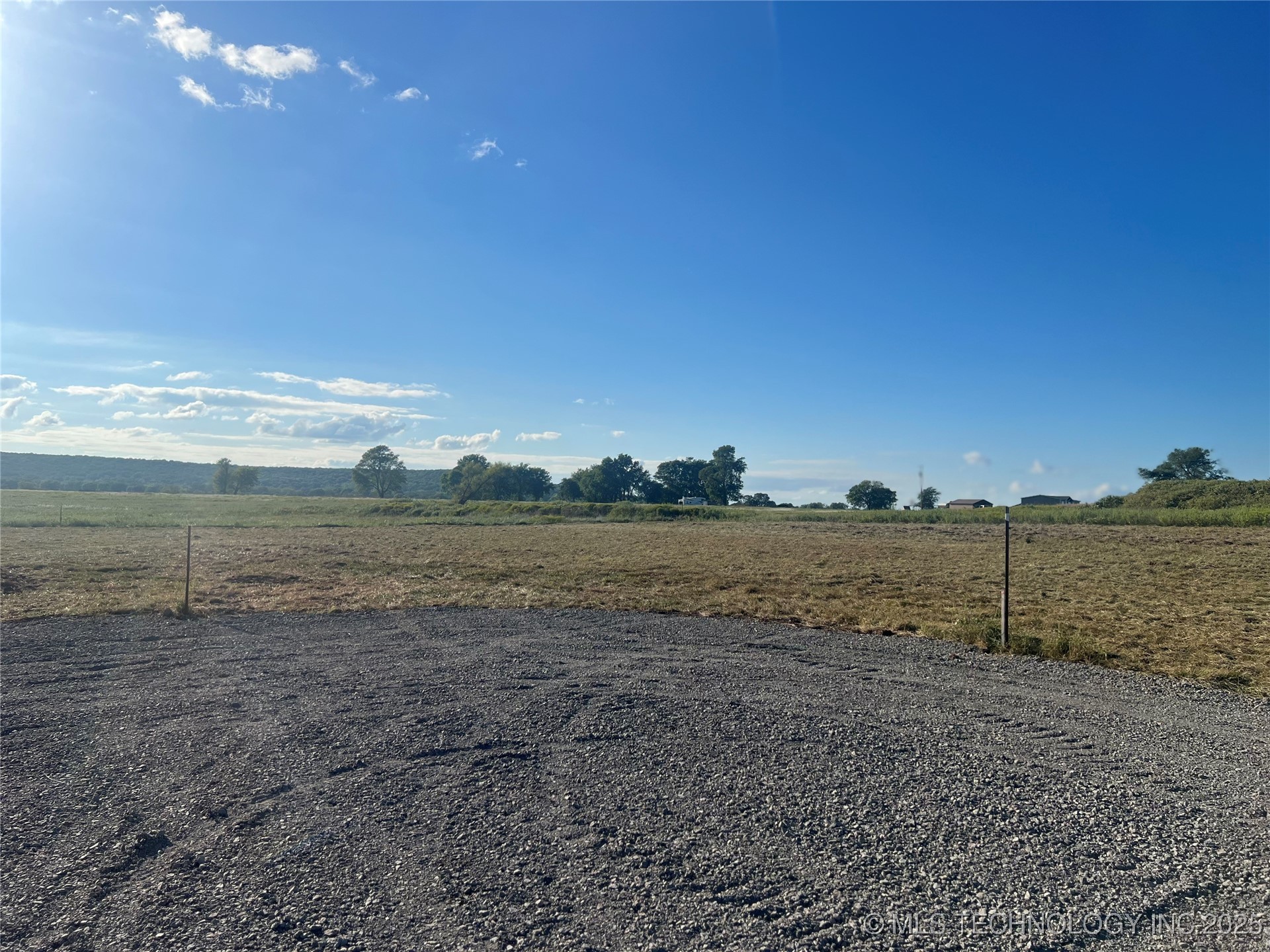 S 500 Road Property Photo 1