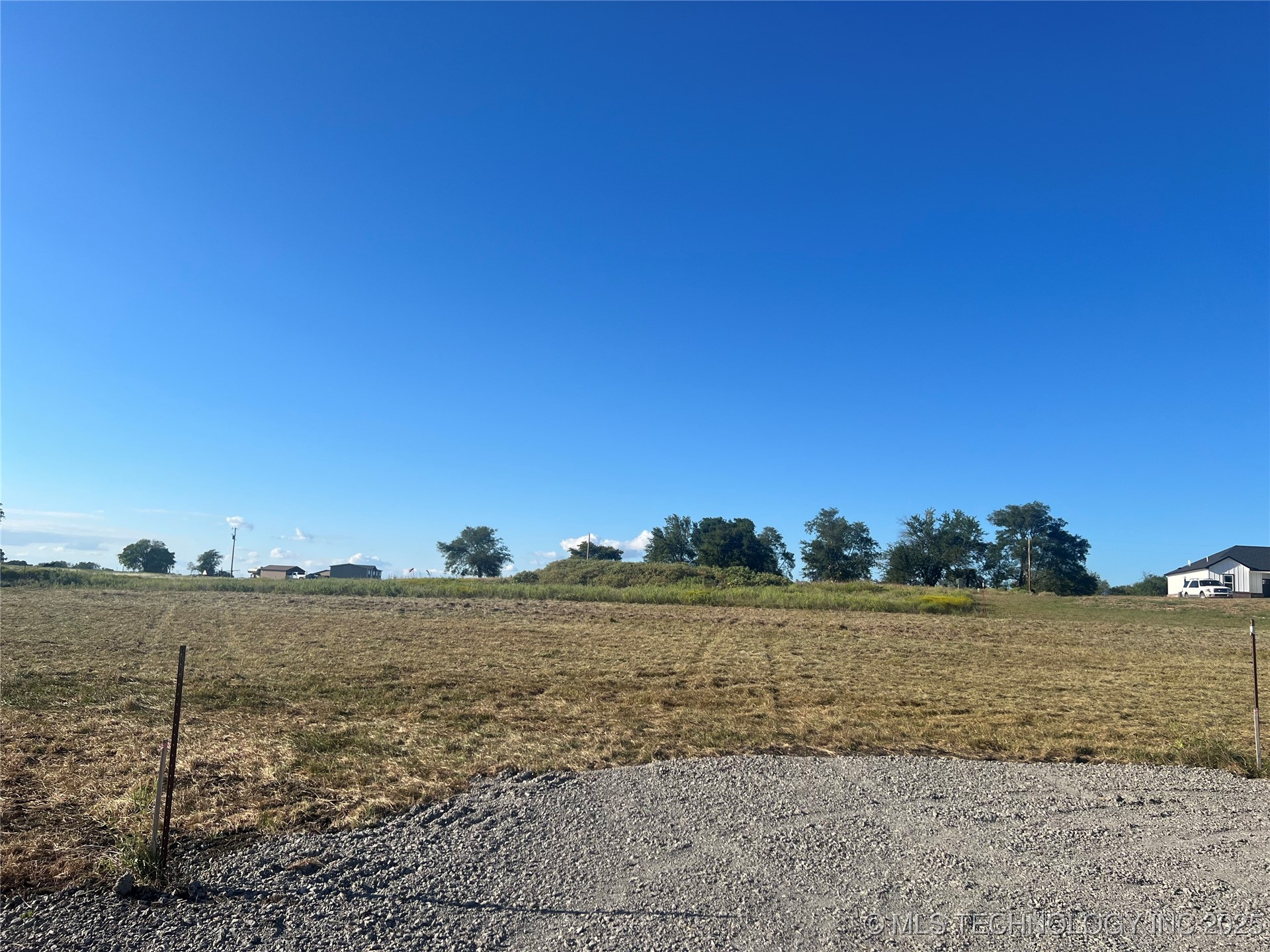 S 500 Road Property Photo 2