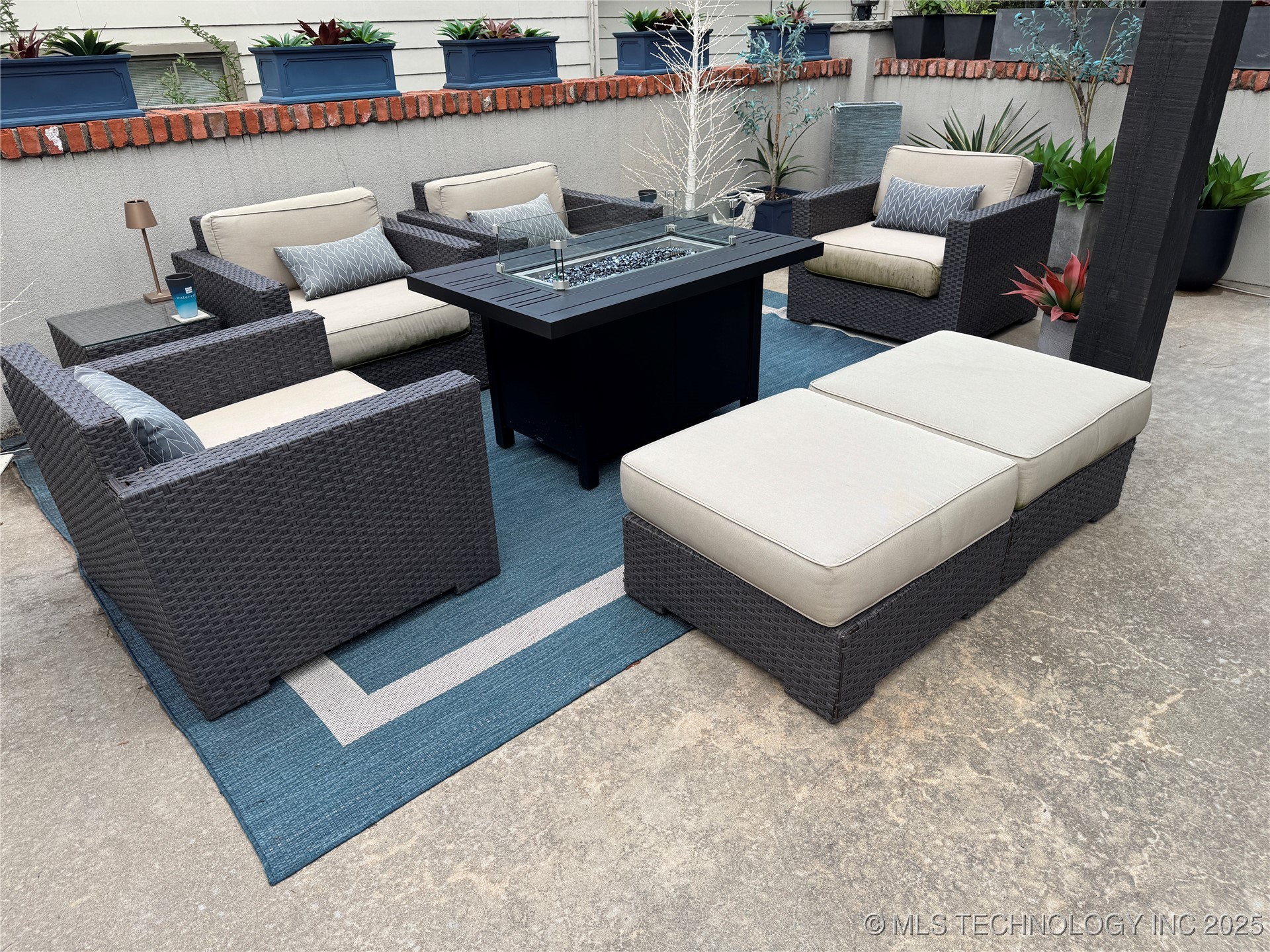 2920 E 27th Place Property Photo 7