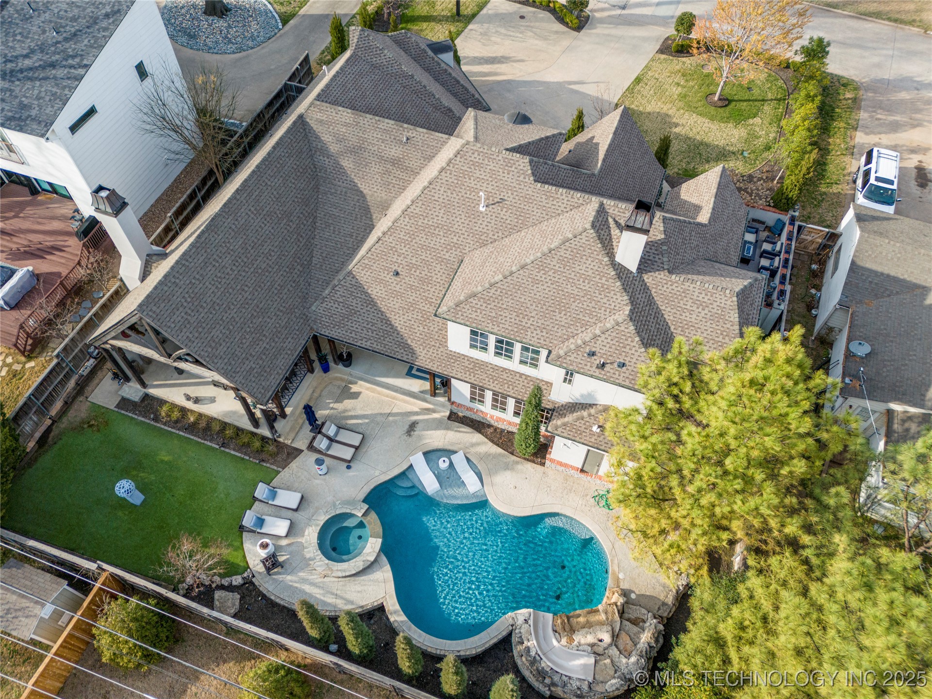 2920 E 27th Place Property Photo 57