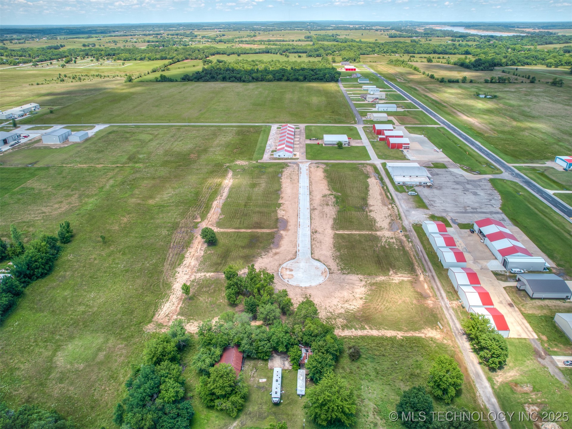 1160 N Amelia Lane Property Photo 10