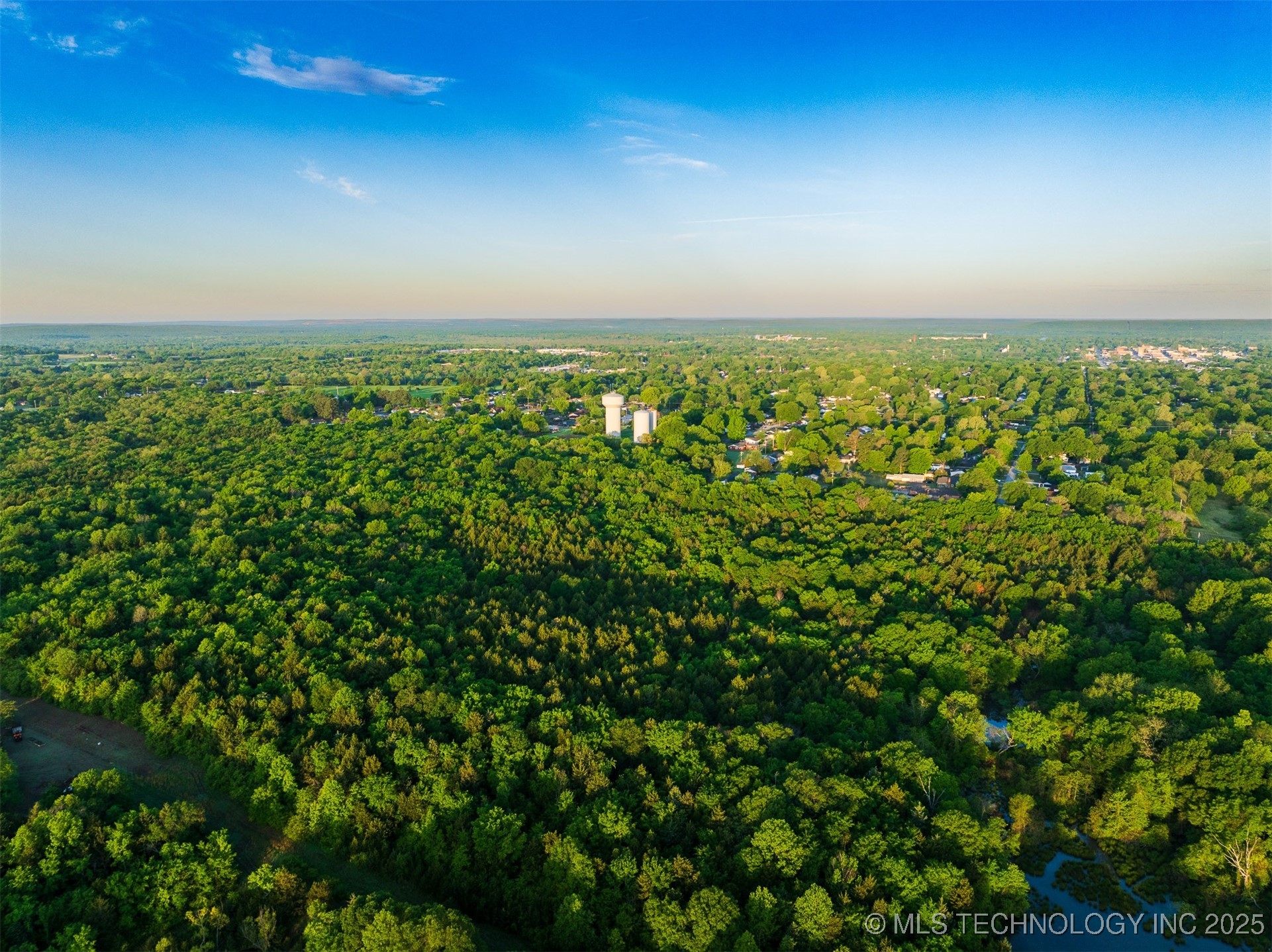 35 E 9th Street Property Photo 13