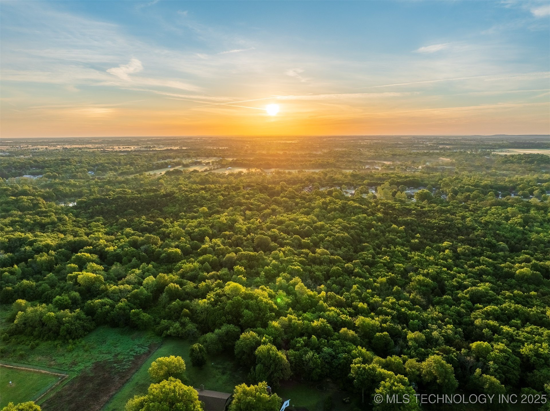 35 E 9th Street Property Photo 34