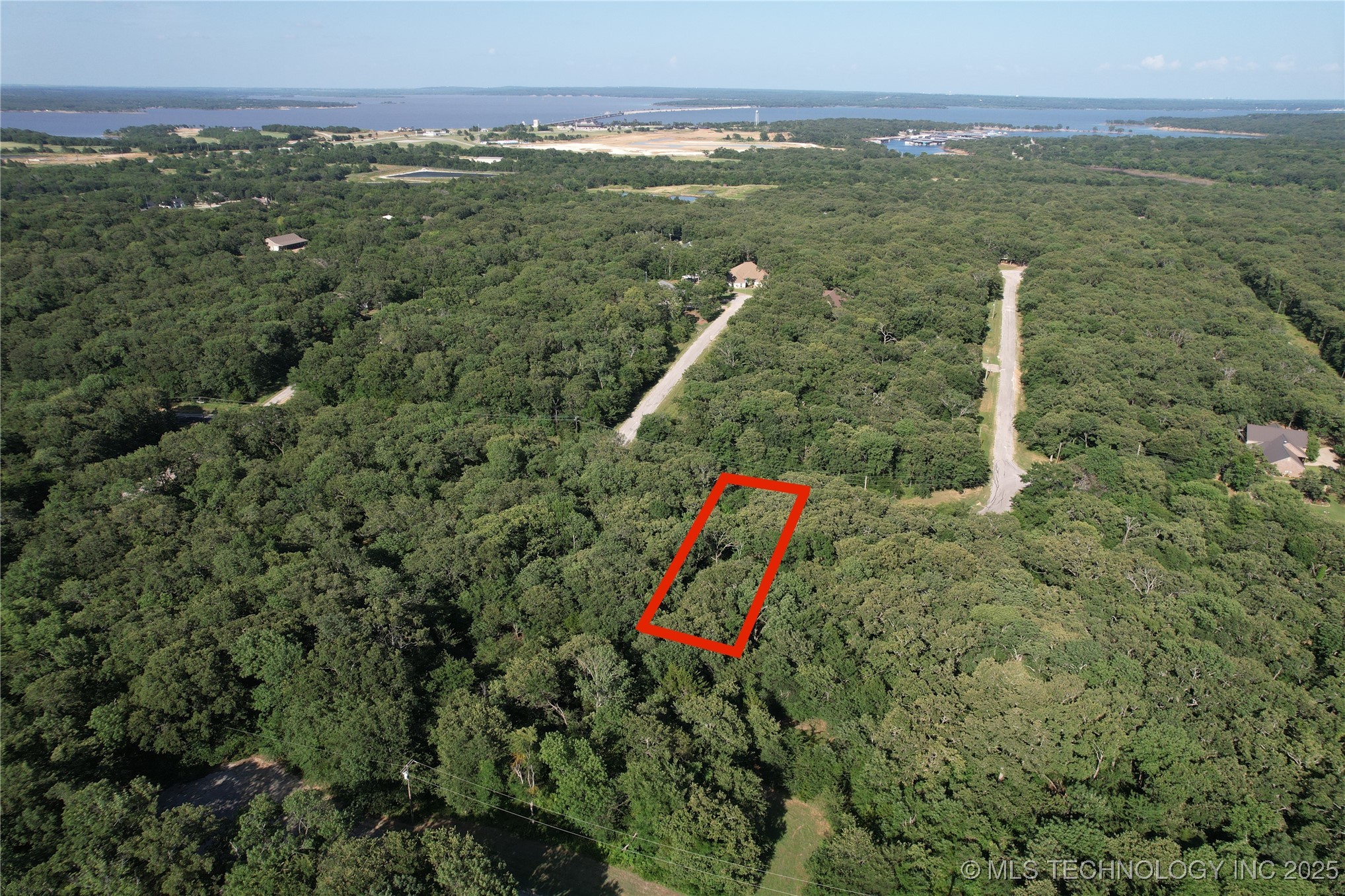 1370 Oak Ridge Drive Property Photo 1