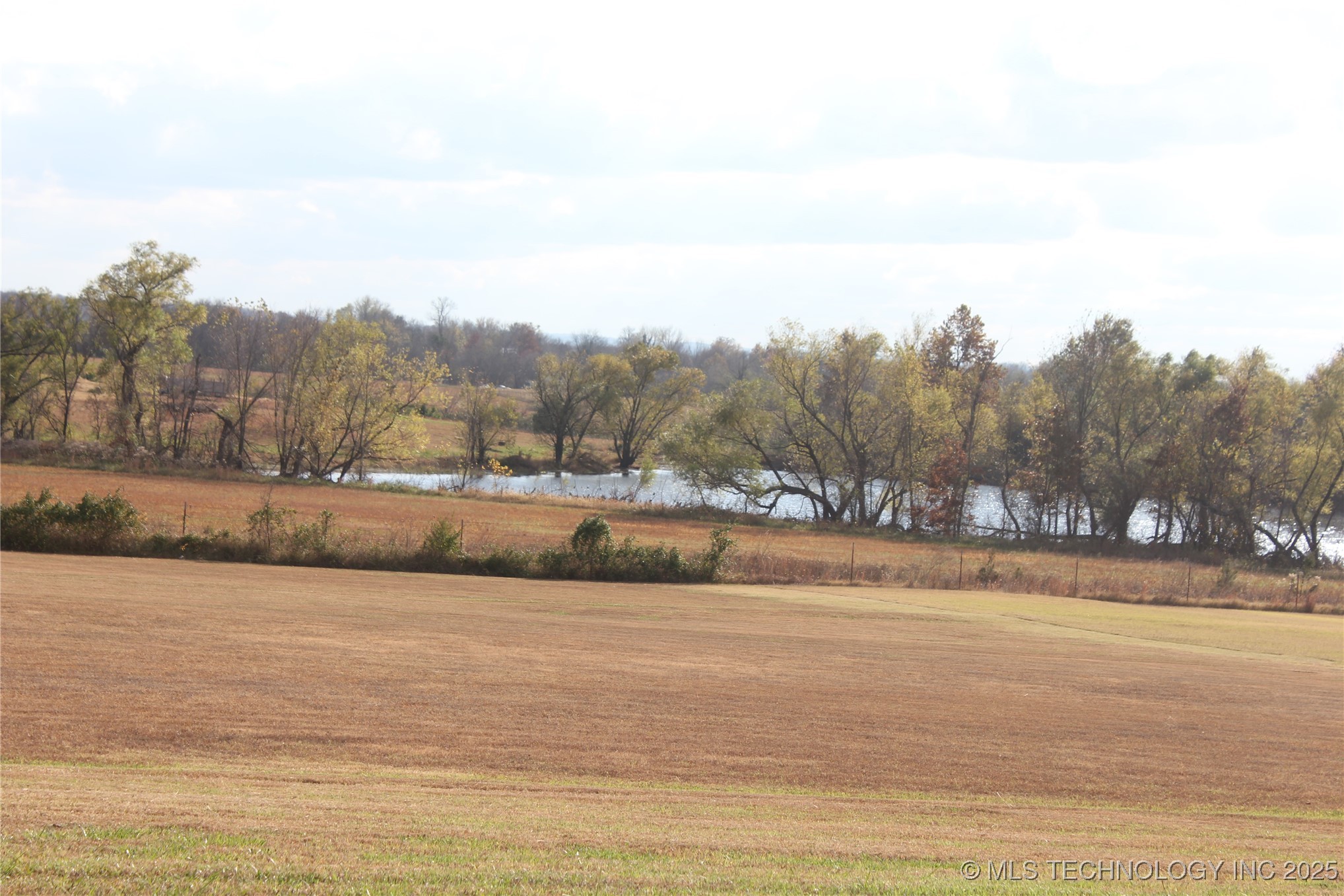 2155 E 154th Street North Property Photo 5