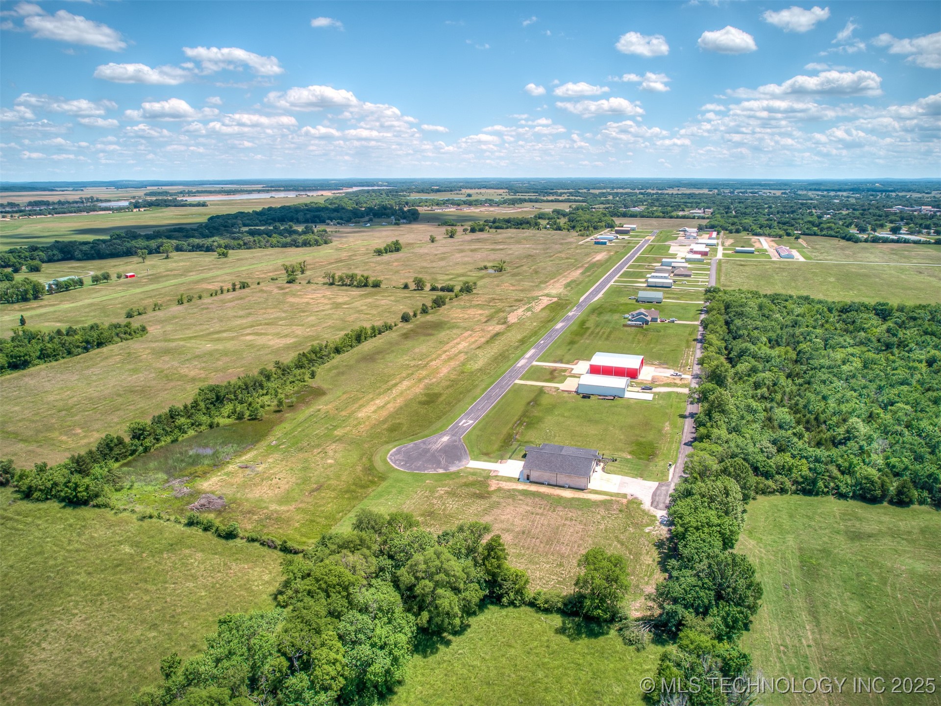 1157 N Amelia Lane Property Photo 19