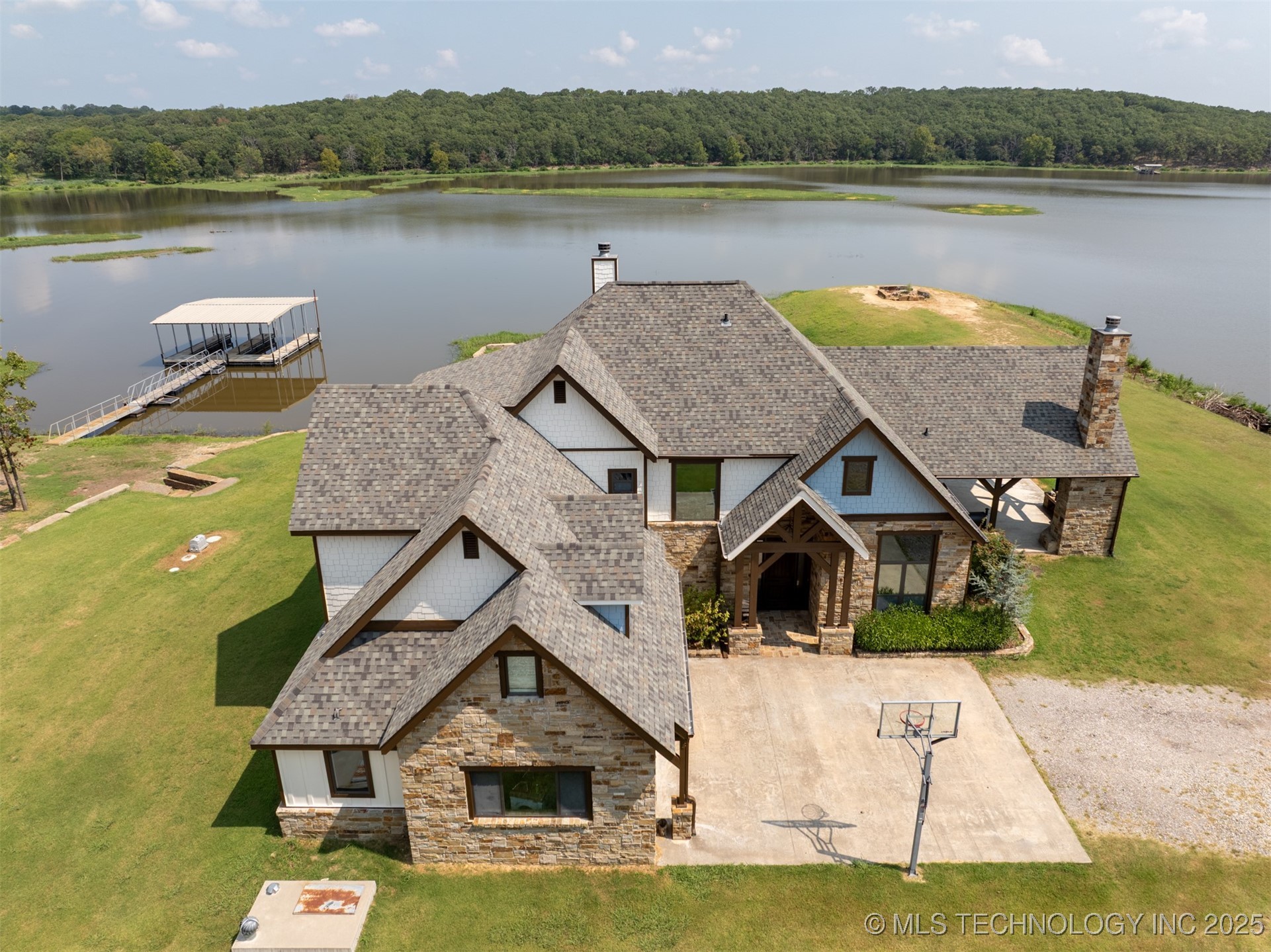 103098 N 3750 Road Property Photo 1