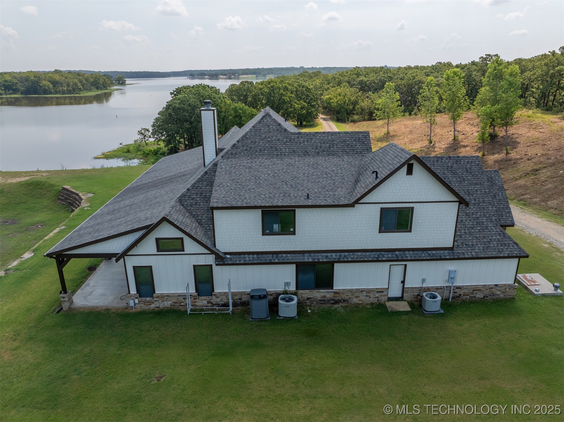 103098 N 3750 Road Property Photo 4