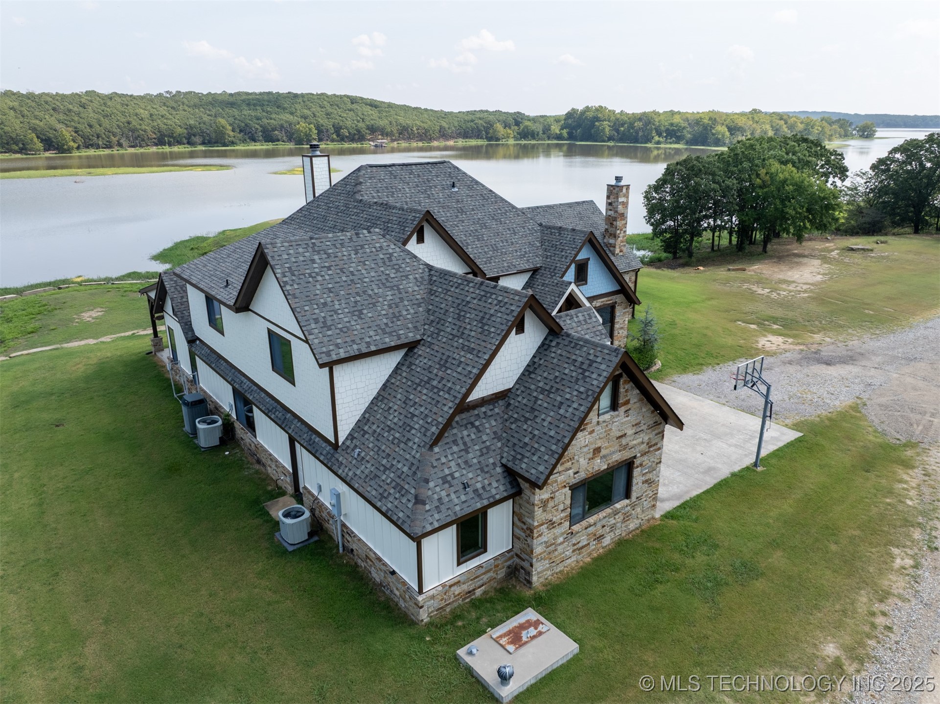 103098 N 3750 Road Property Photo 5