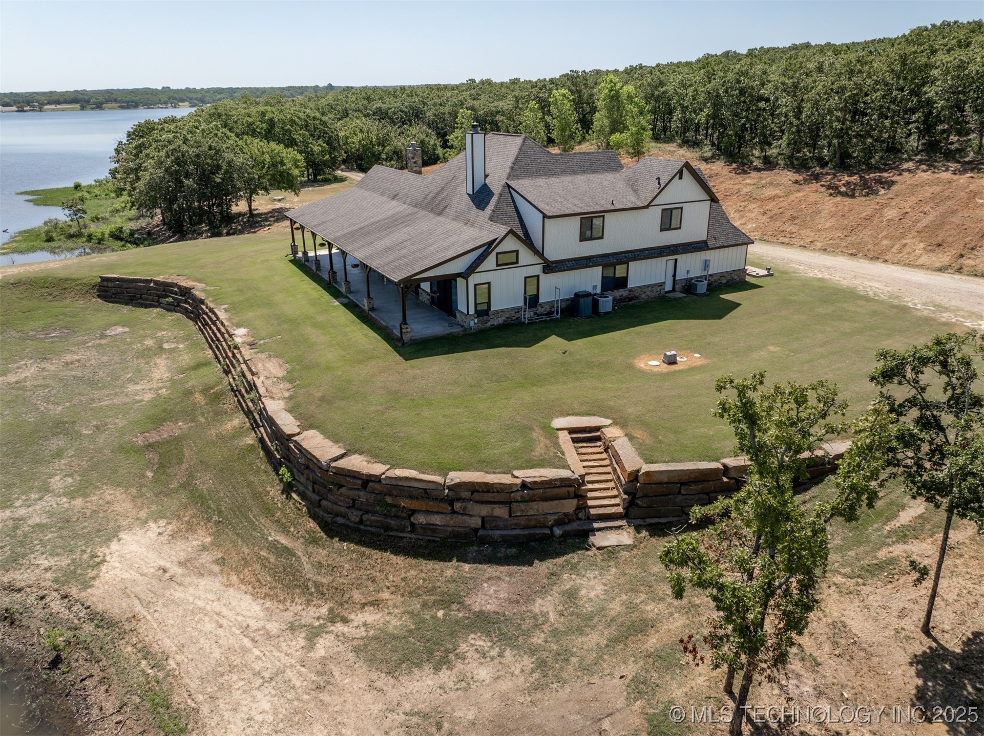 103098 N 3750 Road Property Photo 11