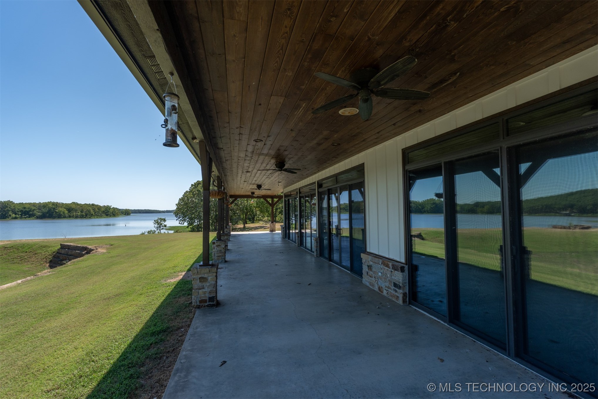 103098 N 3750 Road Property Photo 17