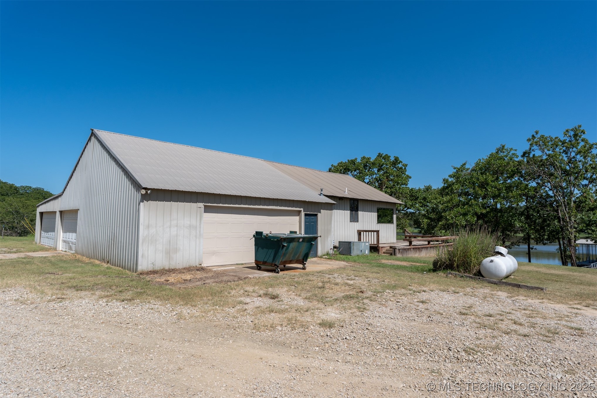 103098 N 3750 Road Property Photo 42