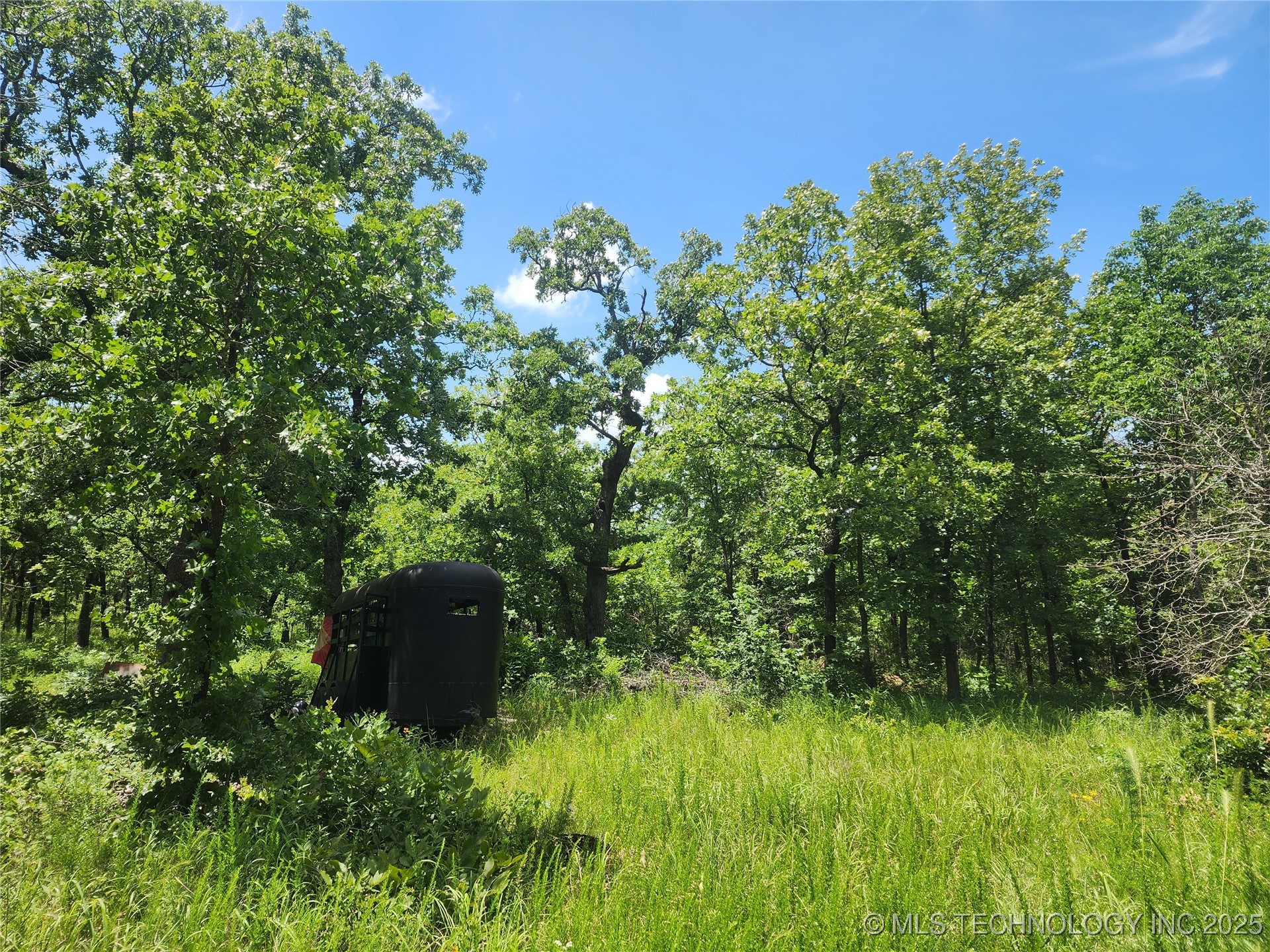 Hickory Lane Property Photo 2