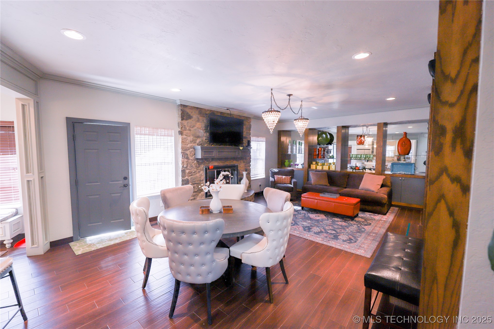 2202 Nw 45th Street Property Photo 4