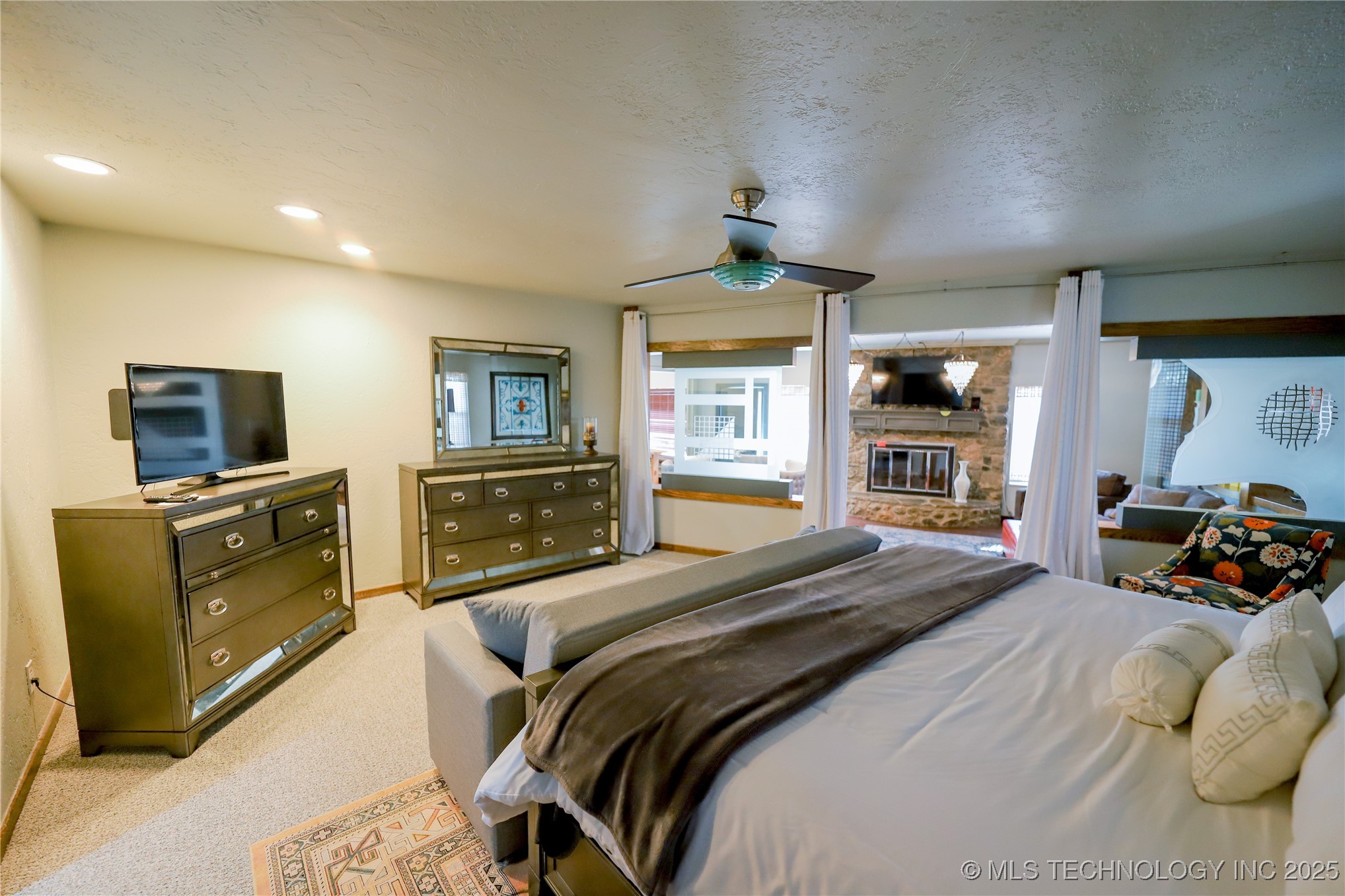 2202 Nw 45th Street Property Photo 13