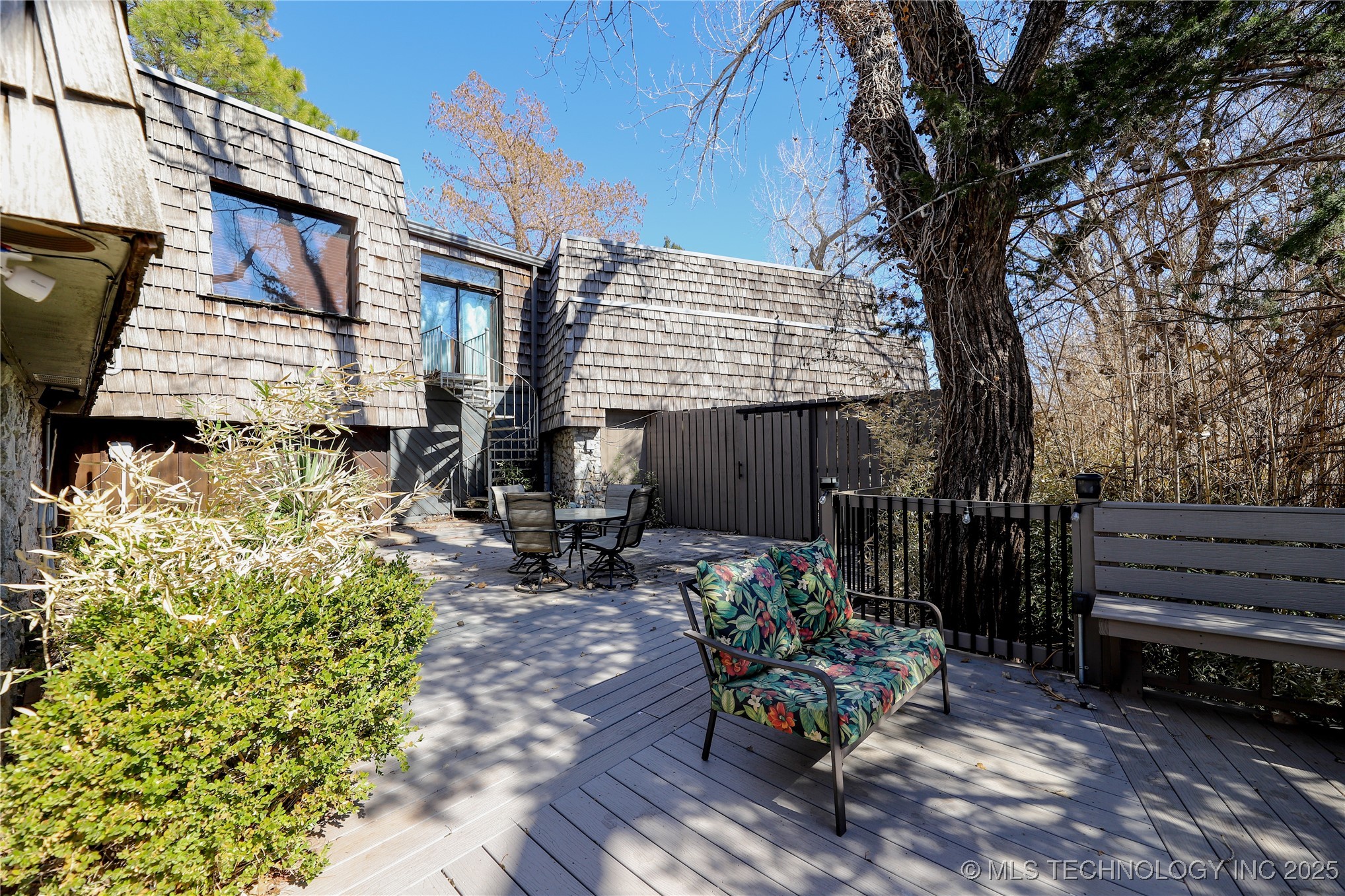 2202 Nw 45th Street Property Photo 37