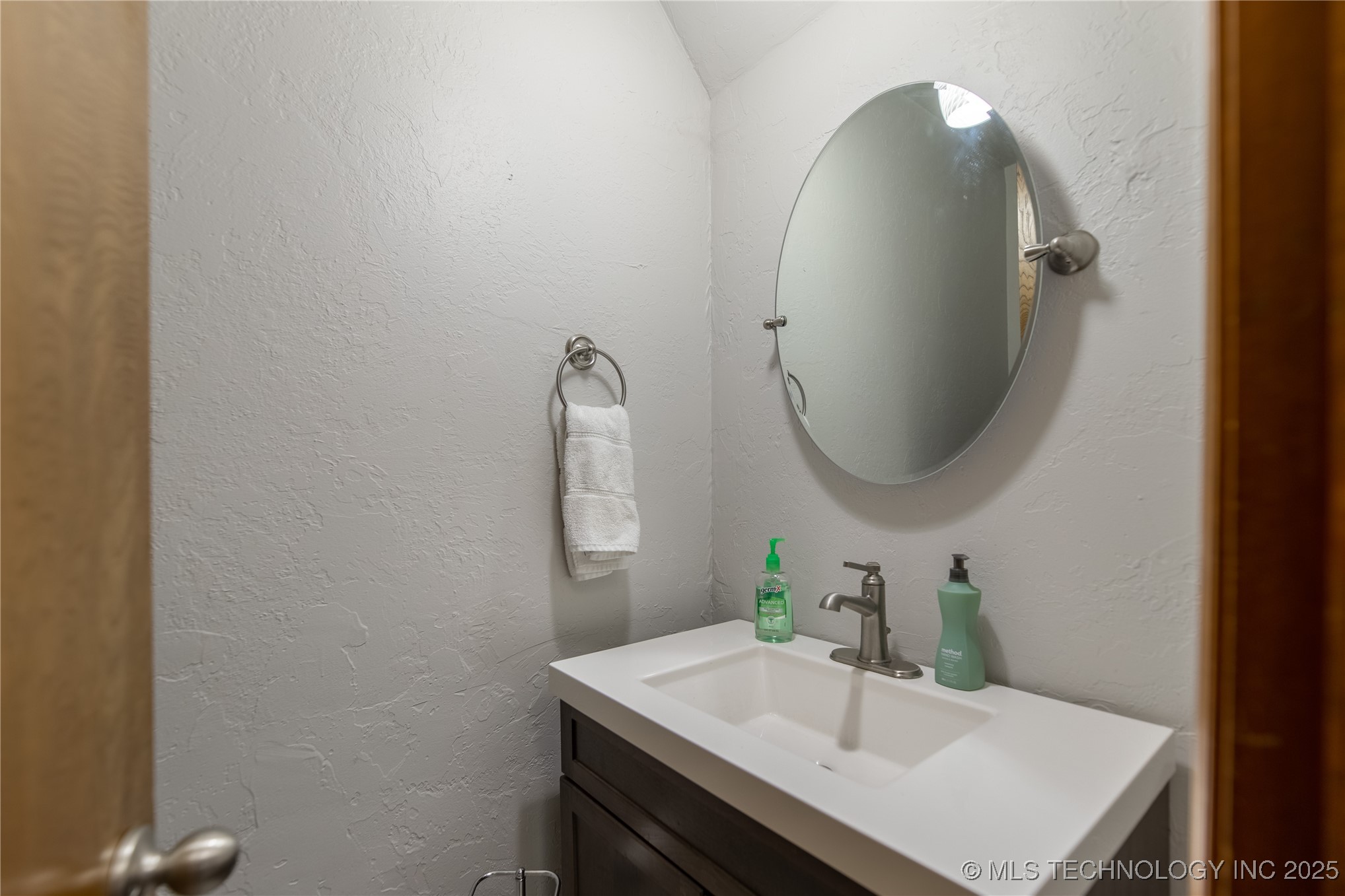 2202 Nw 45th Street Property Photo 43