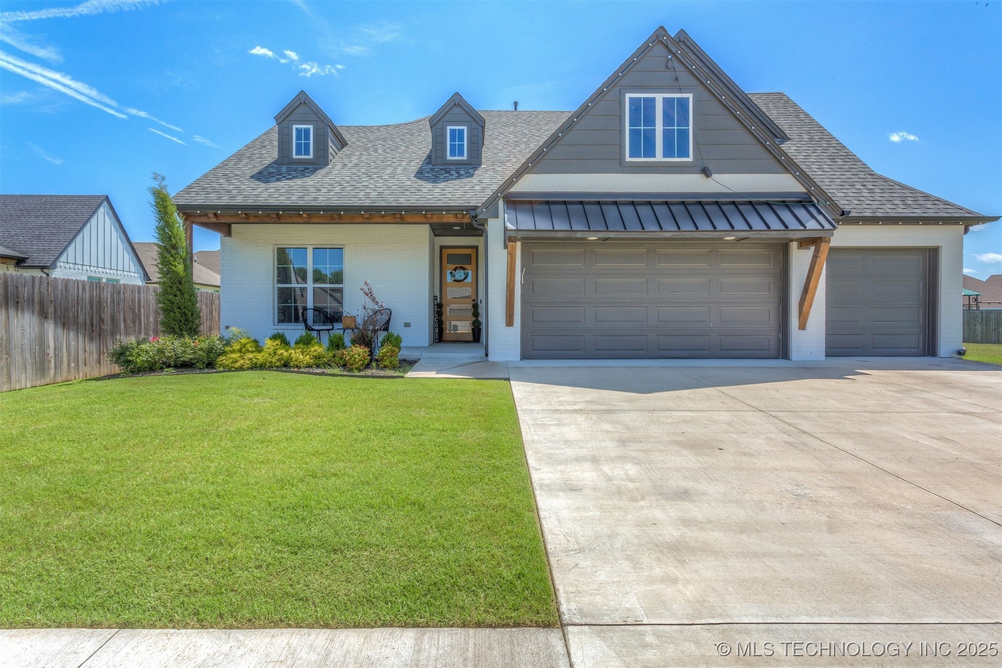 13853 S 21st Court E Property Photo 1