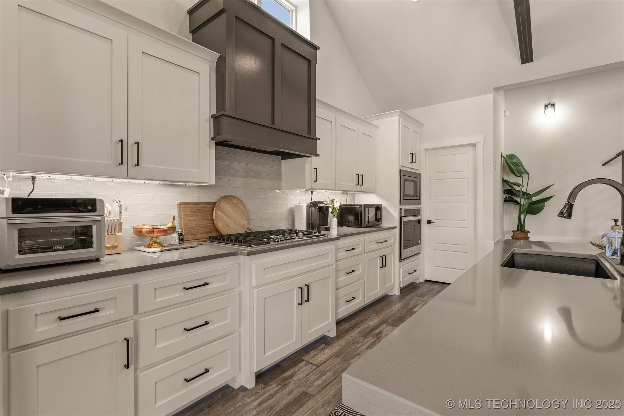 13853 S 21st Court E Property Photo 18