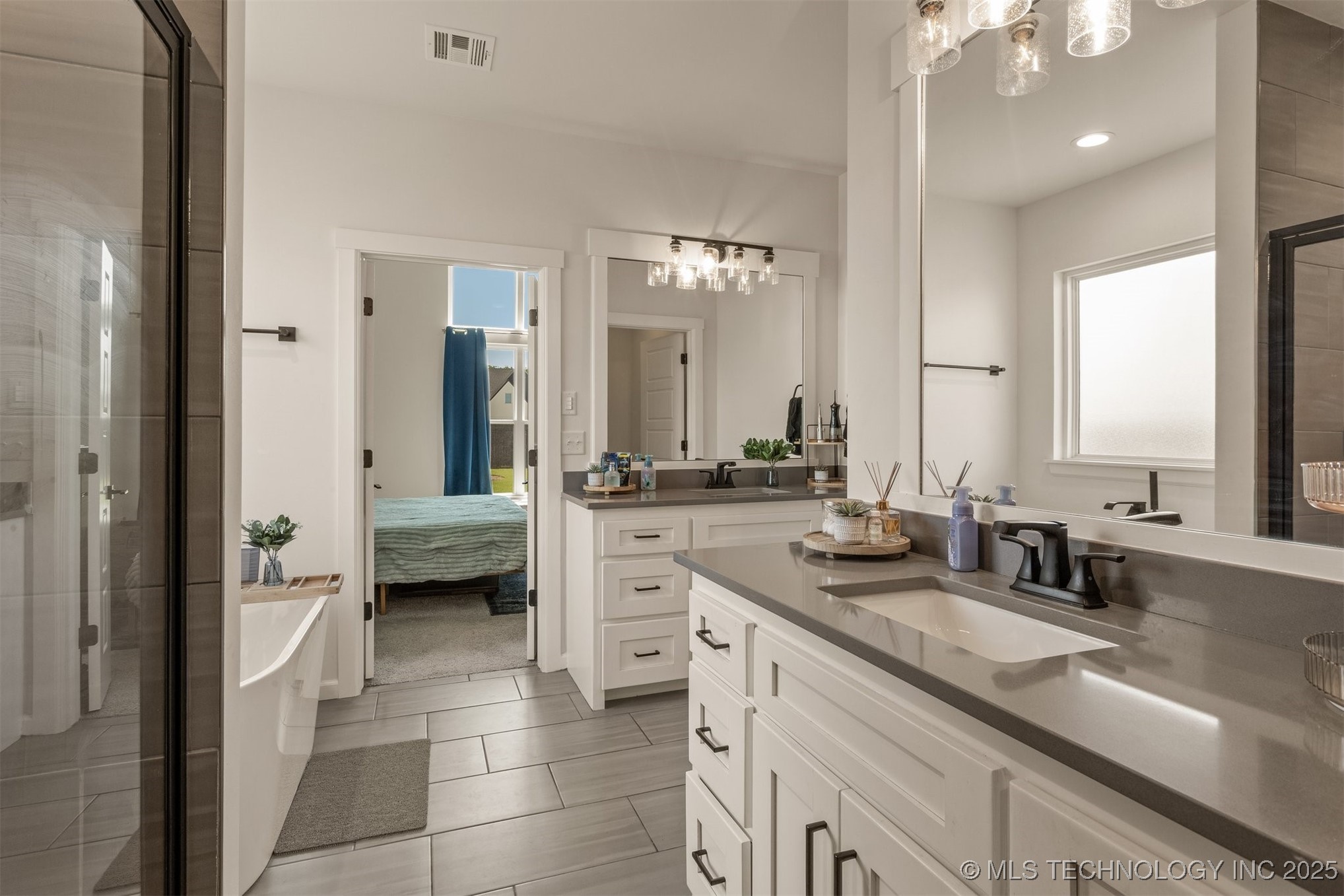 13853 S 21st Court E Property Photo 36