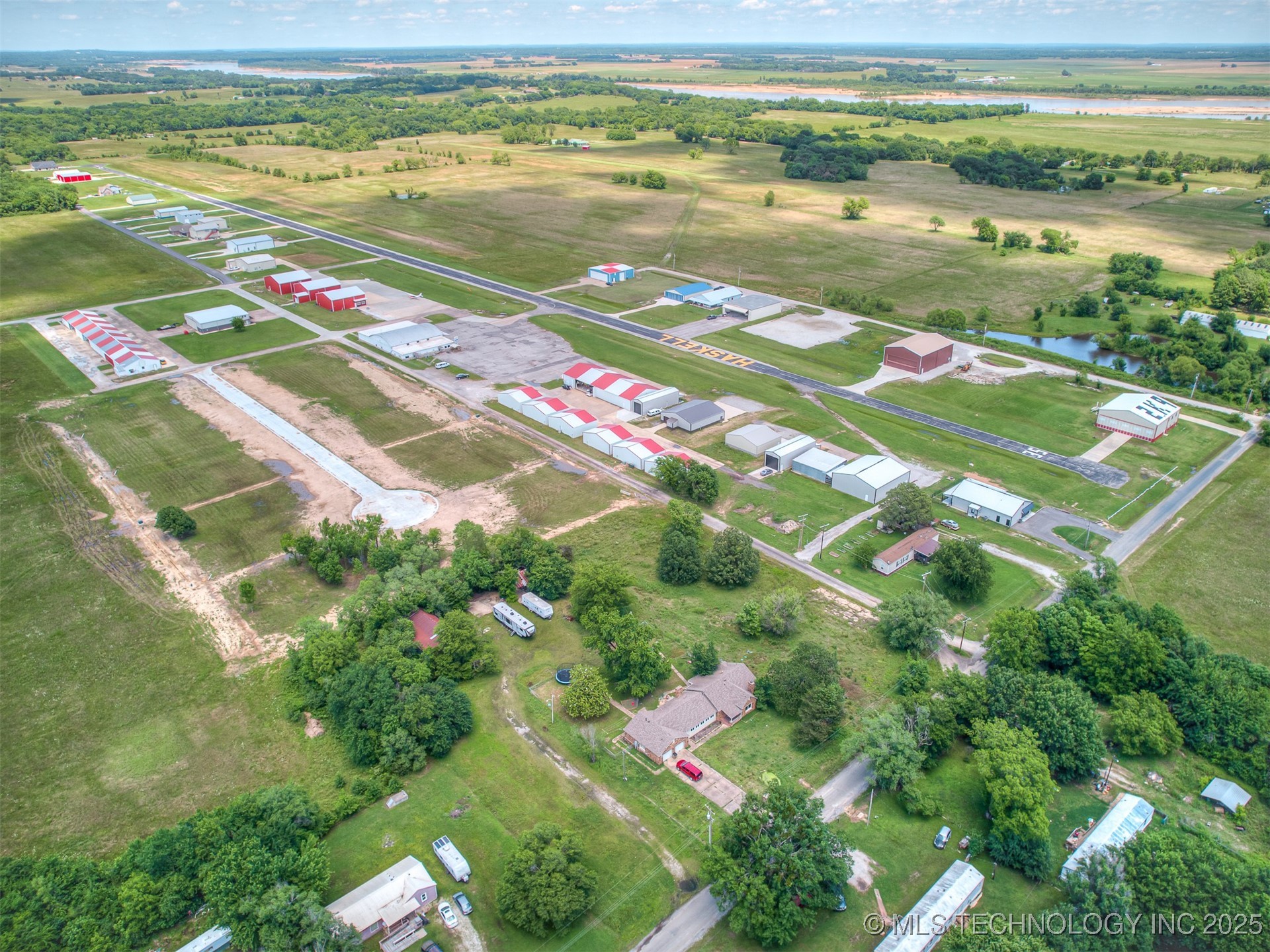 1185 N Amelia Lane Property Photo 13