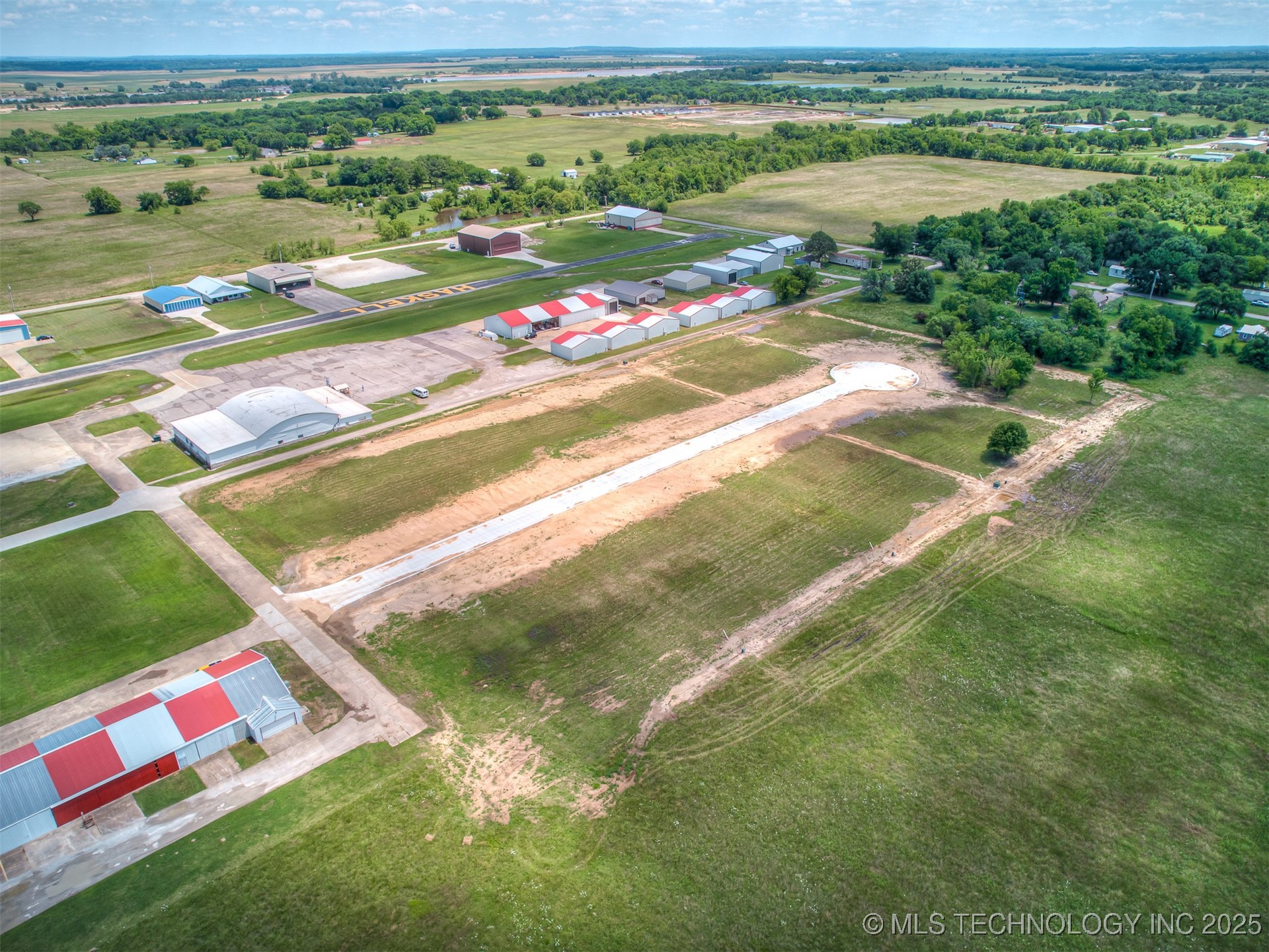 1188 N Amelia Lane Property Photo 6