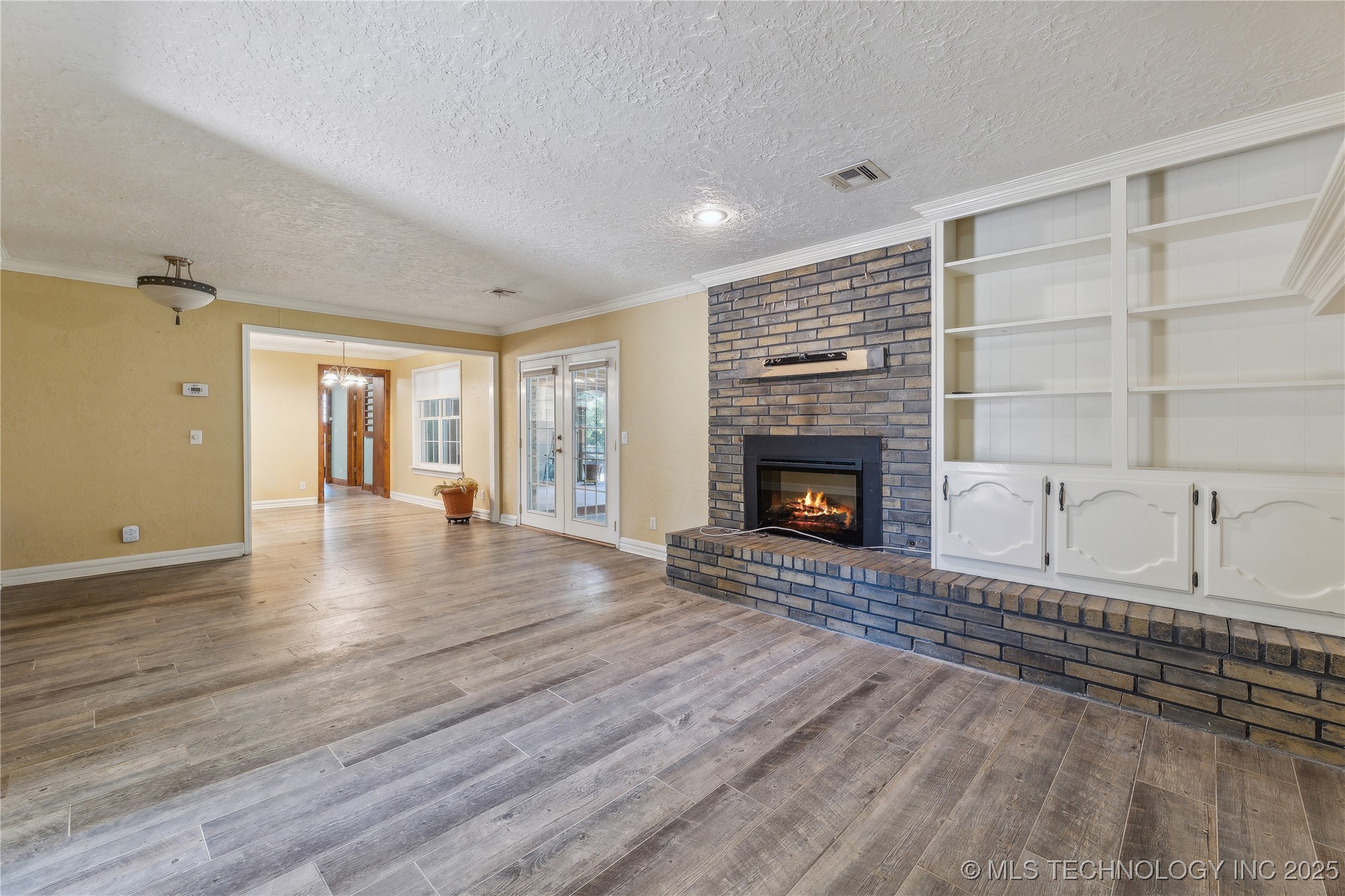 3609 E Scenic Drive Property Photo 4