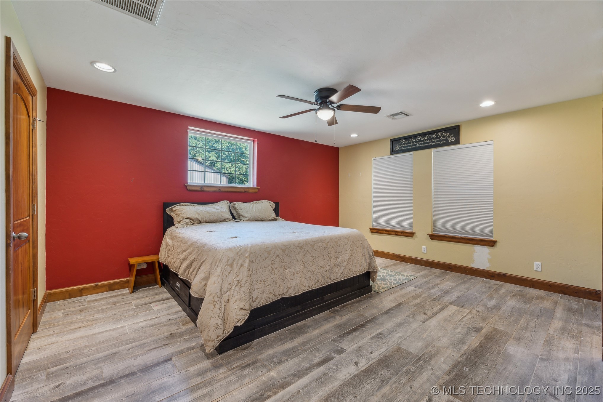 3609 E Scenic Drive Property Photo 14