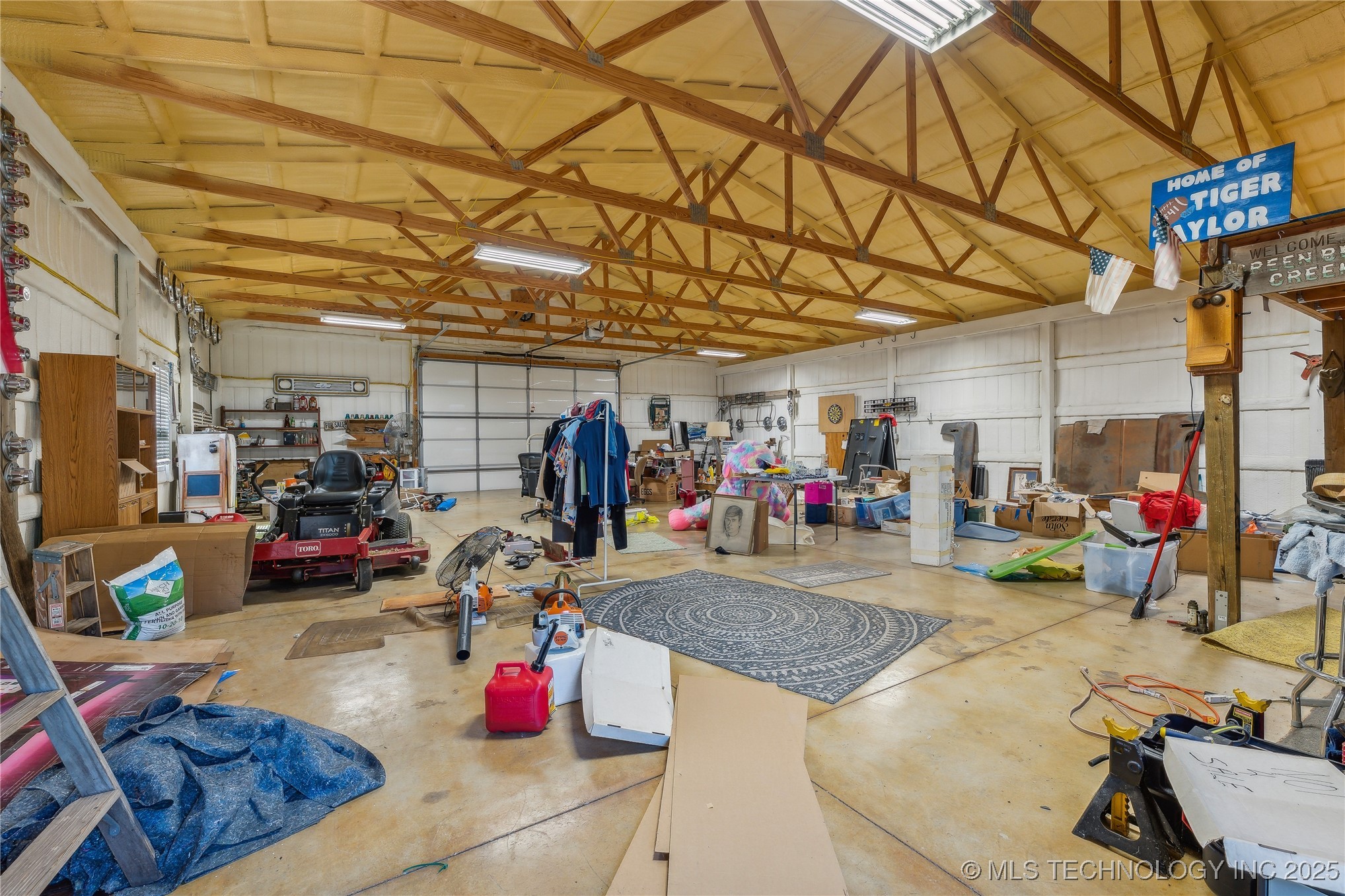 3609 E Scenic Drive Property Photo 31