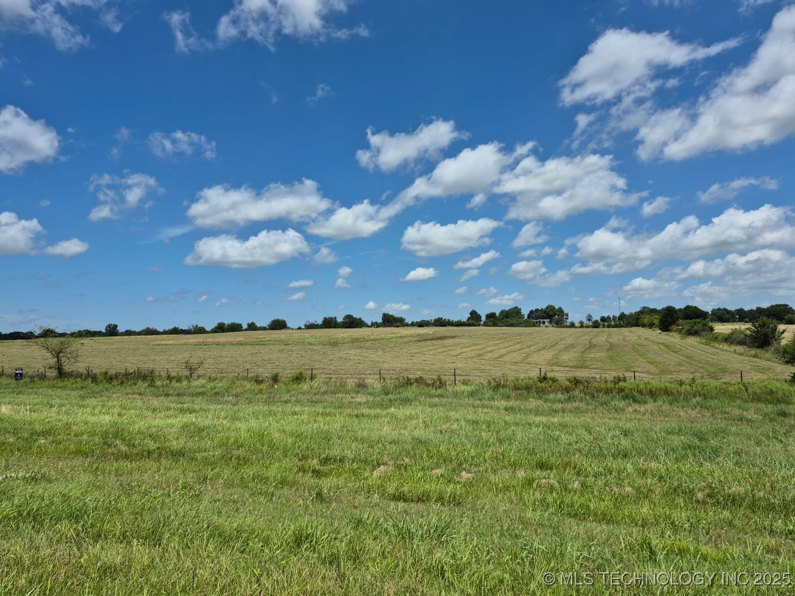 E Hwy 20 Property Photo 2