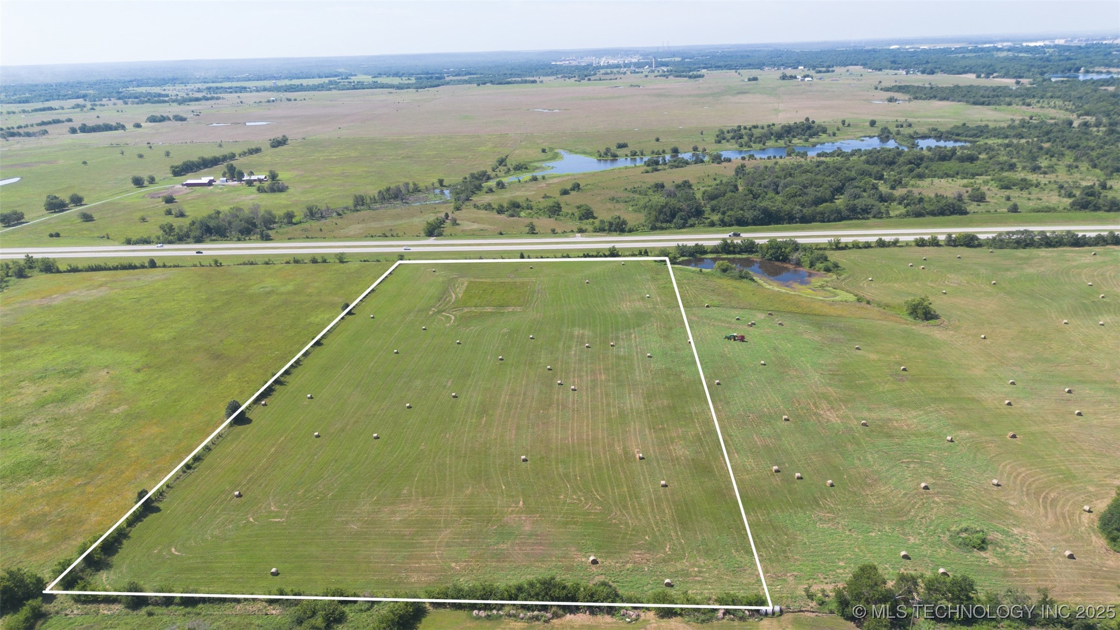 E Hwy 20 Property Photo 7