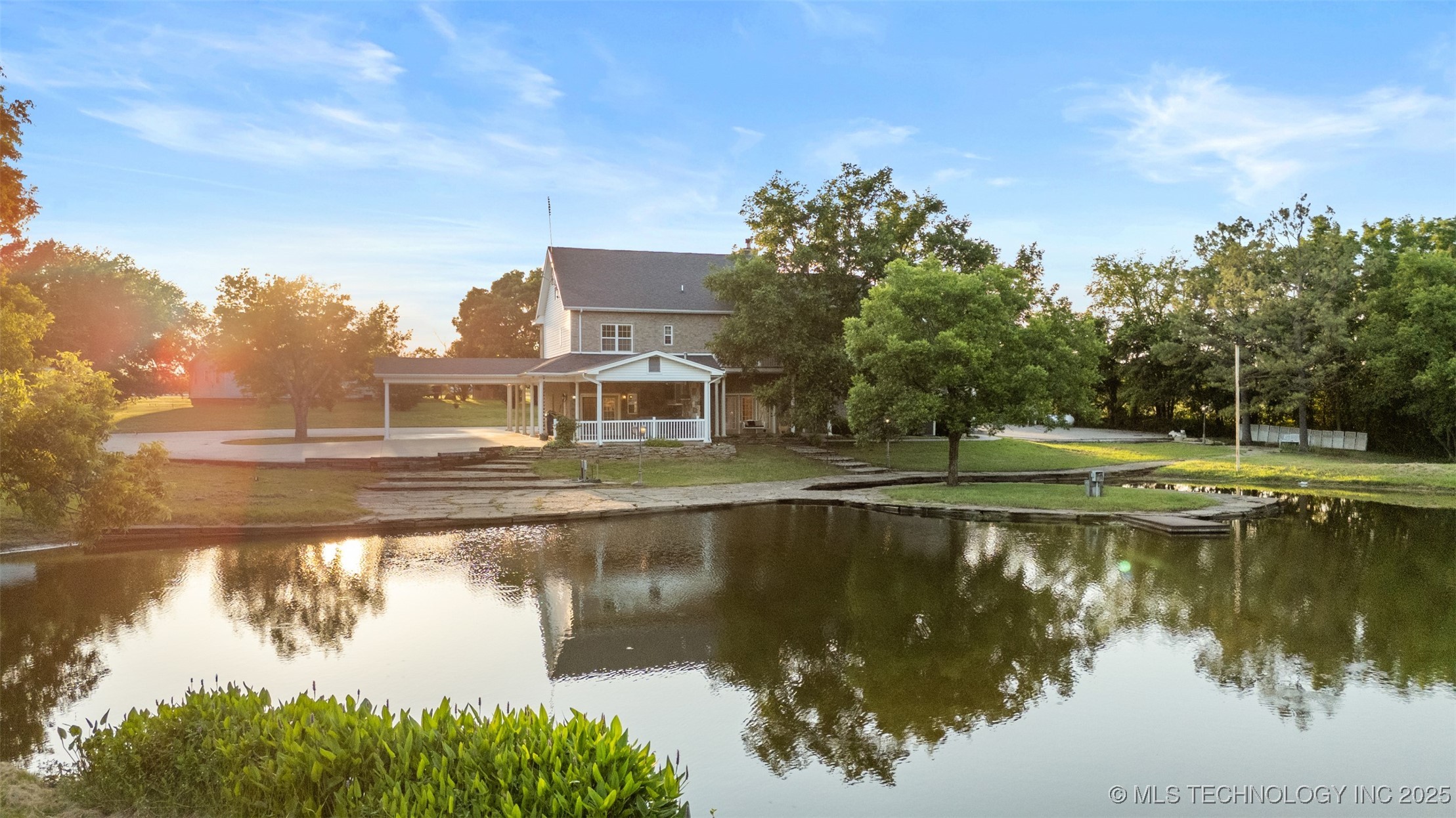 721 S Forrest Property Photo 2