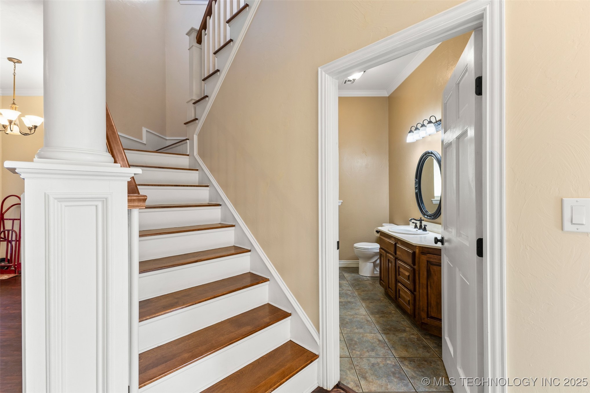 721 S Forrest Property Photo 8