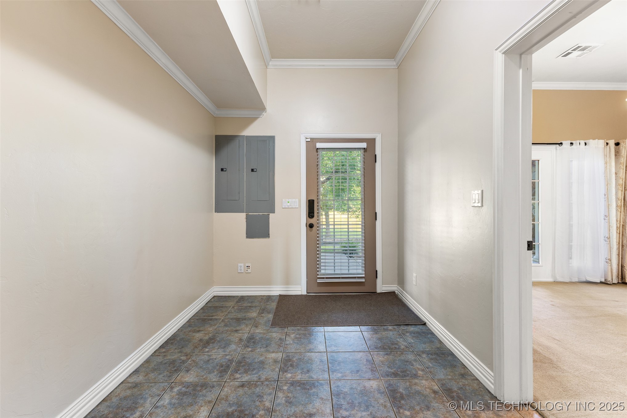 721 S Forrest Property Photo 16