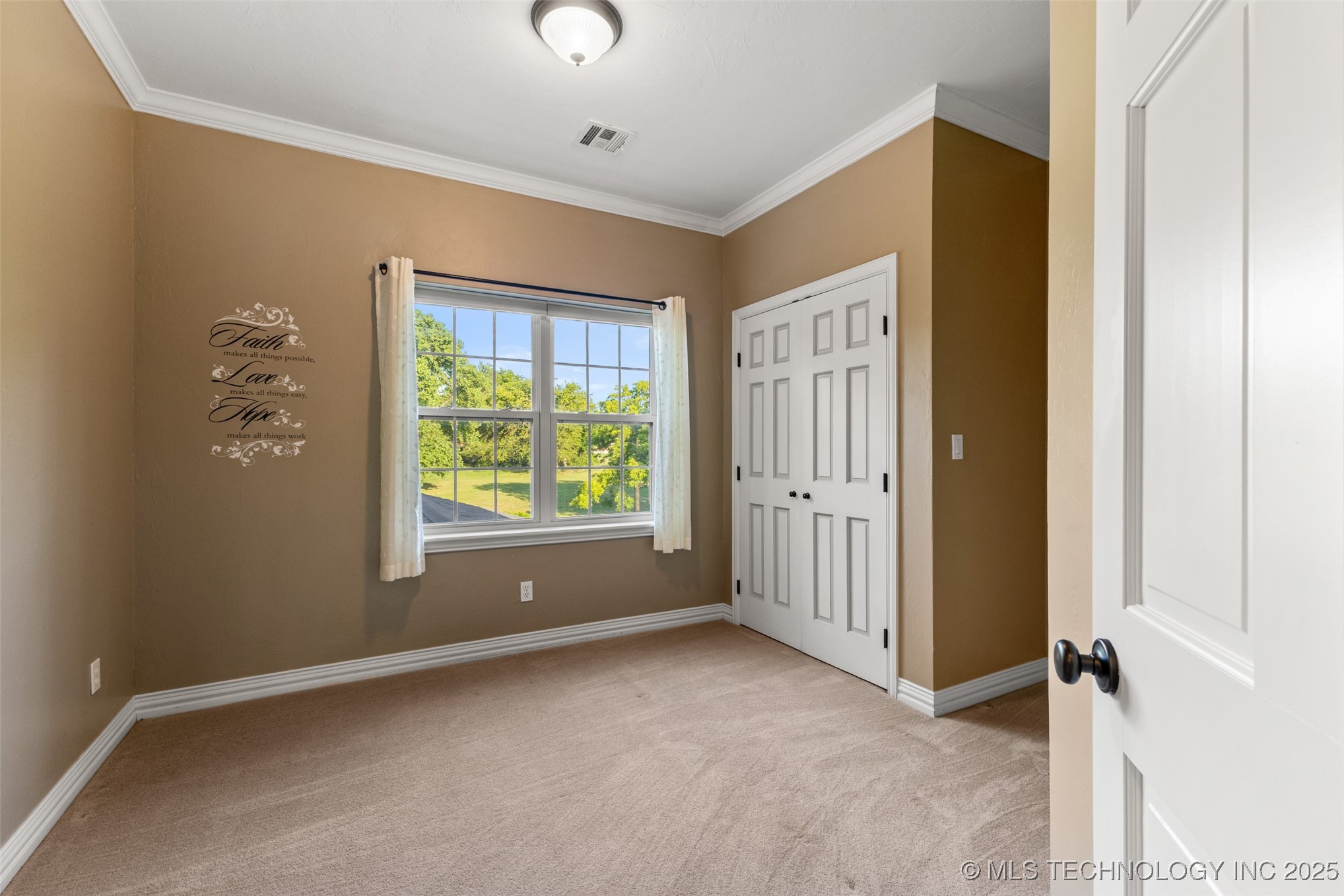 721 S Forrest Property Photo 22