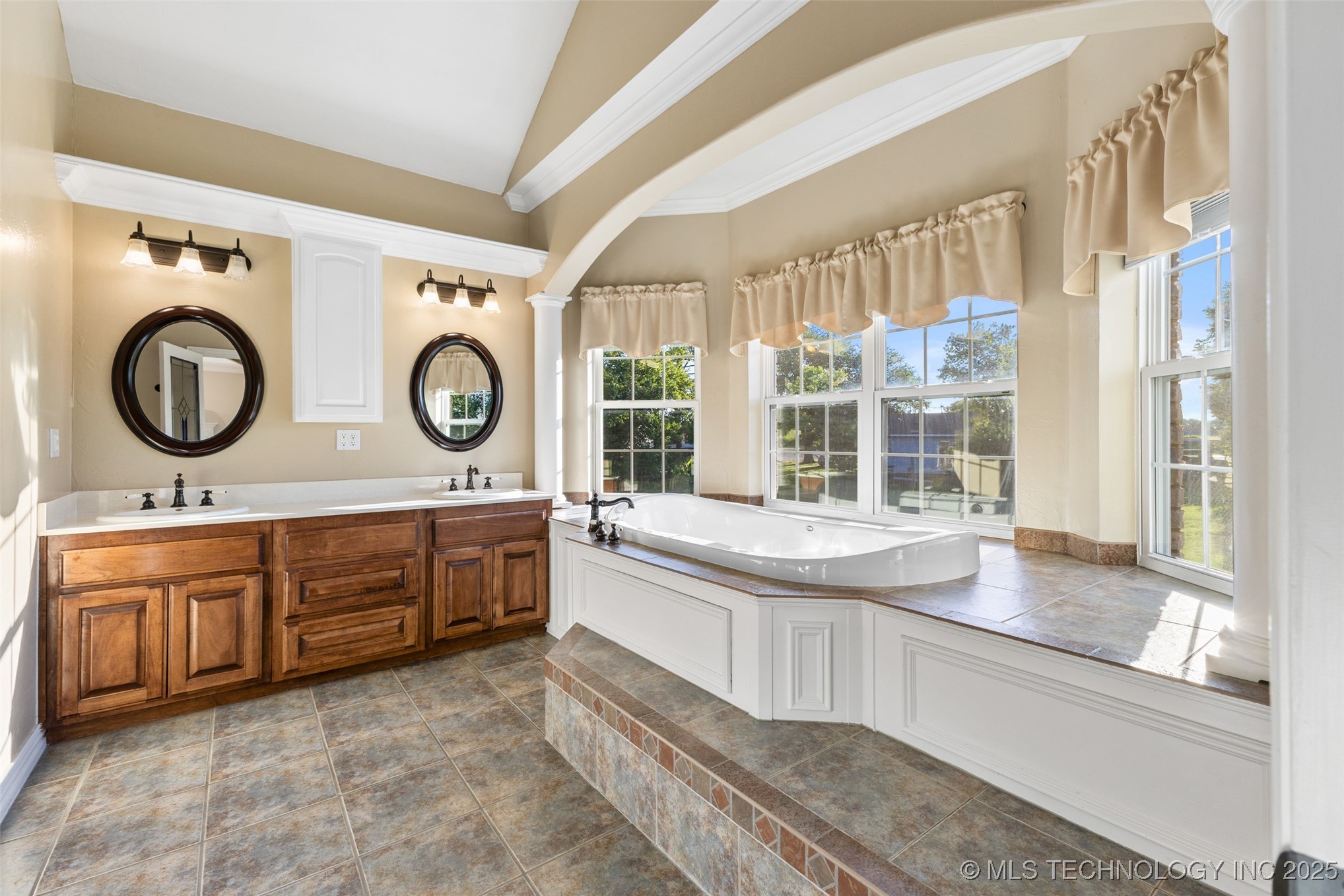 721 S Forrest Property Photo 25