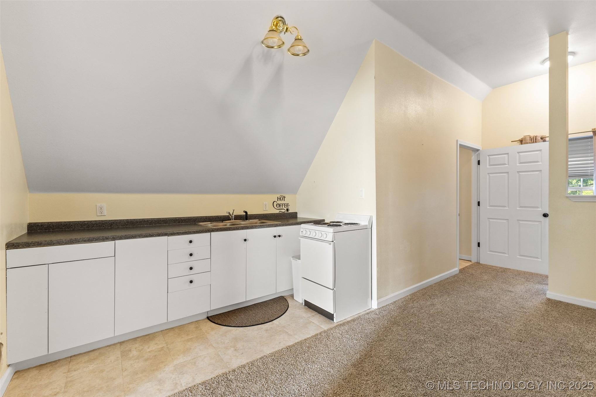 721 S Forrest Property Photo 35