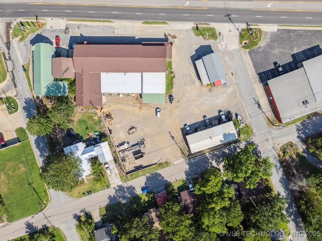 824 S California Property Photo 4