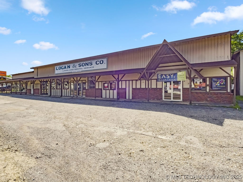 824 S California Property Photo 12