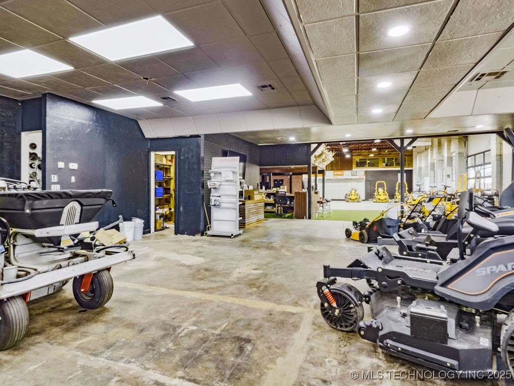 824 S California Property Photo 17