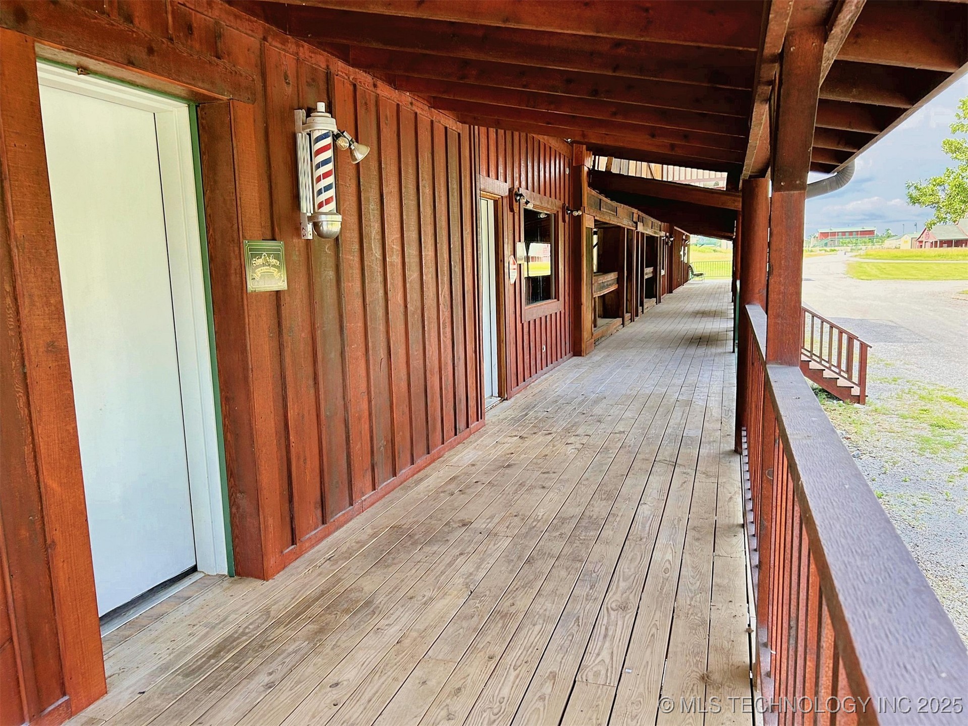 6753 E 620 Road Property Photo 3